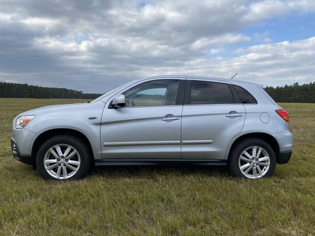 Imagine Mitsubishi ASX 1.6 2WD 35 Jahre TÜV neu, Kamera