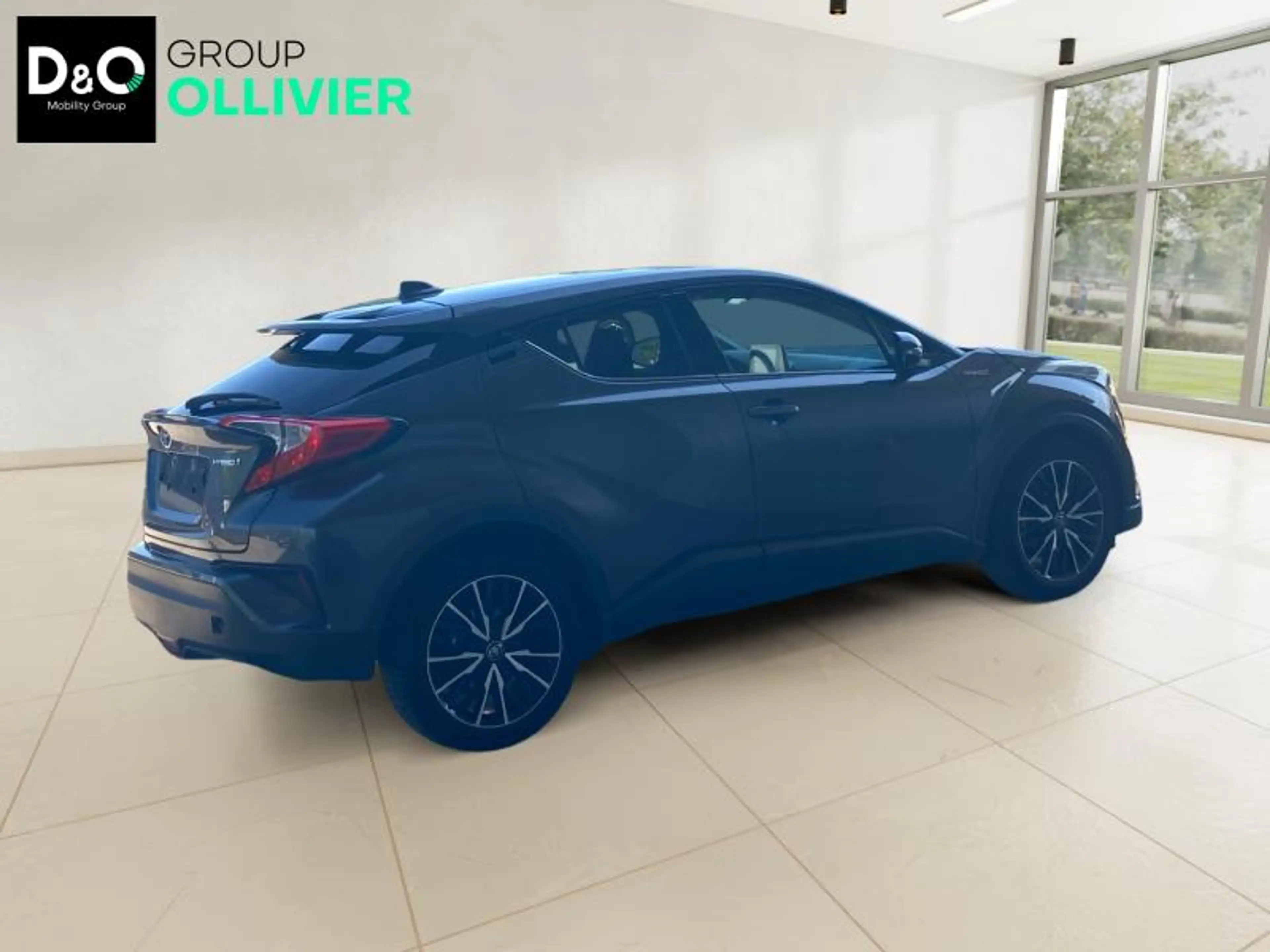 Toyota C-HR C-LUB & NAVI — photo 5