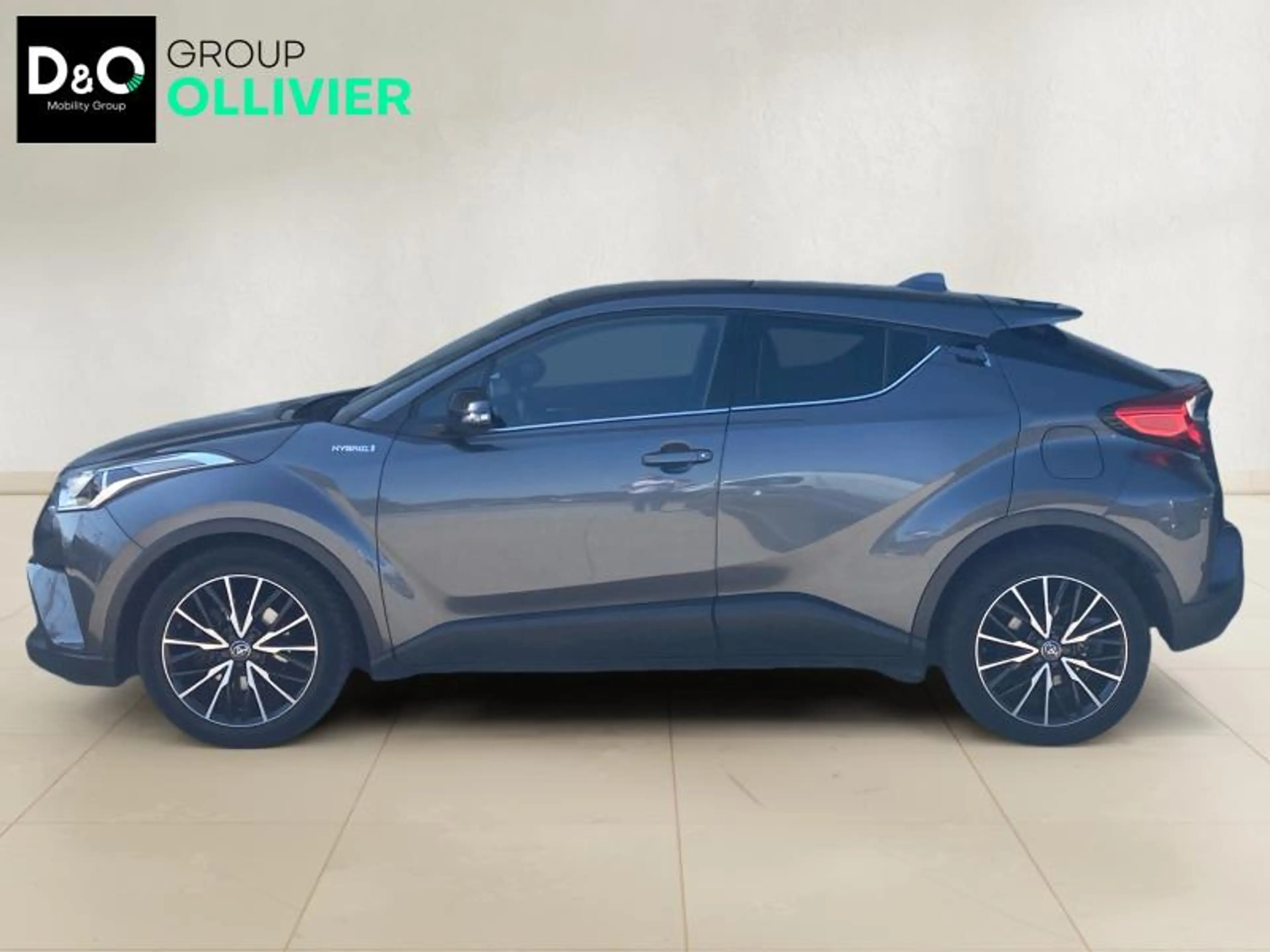 Toyota C-HR C-LUB & NAVI — photo 2