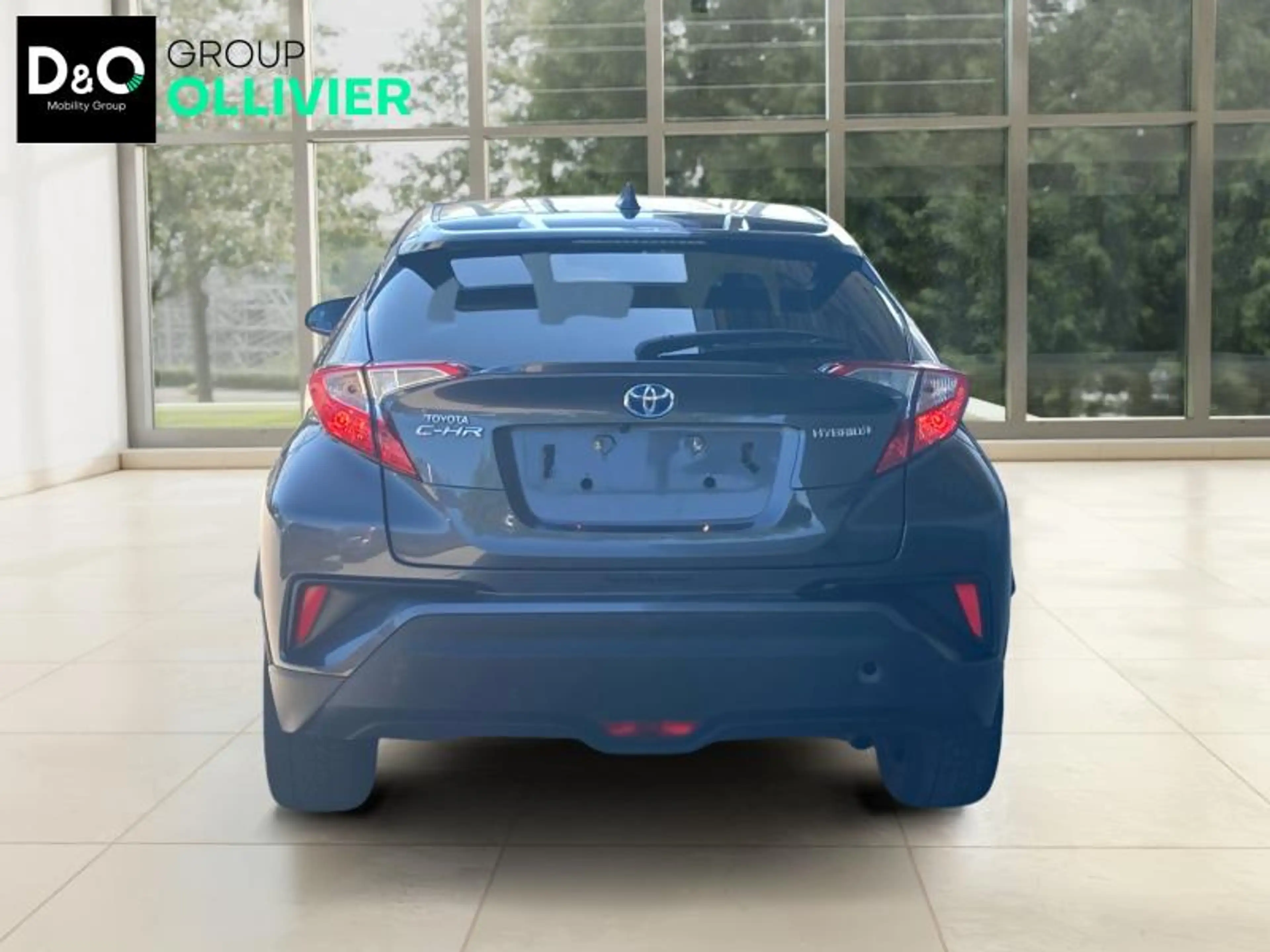Toyota C-HR C-LUB & NAVI — photo 4