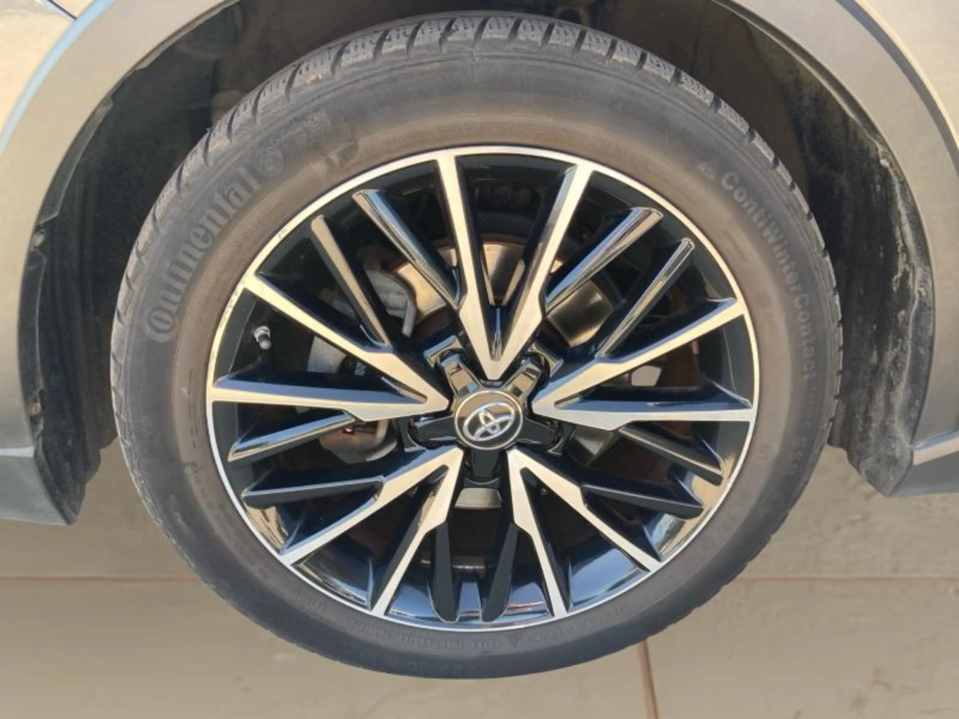 Toyota C-HR C-LUB & NAVI — photo 14