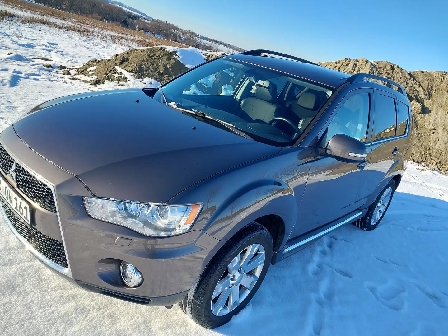 Mitsubishi Outlander Outlander+Diesel+2.2+DI-D+ClearTec+2WD+Motion Braun - 2