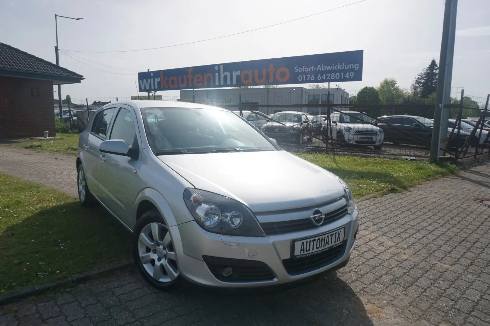 Opel Astra H Lim. Edition*AUTOMATIK*TEMPOMAT*PDC !! Argent - 1