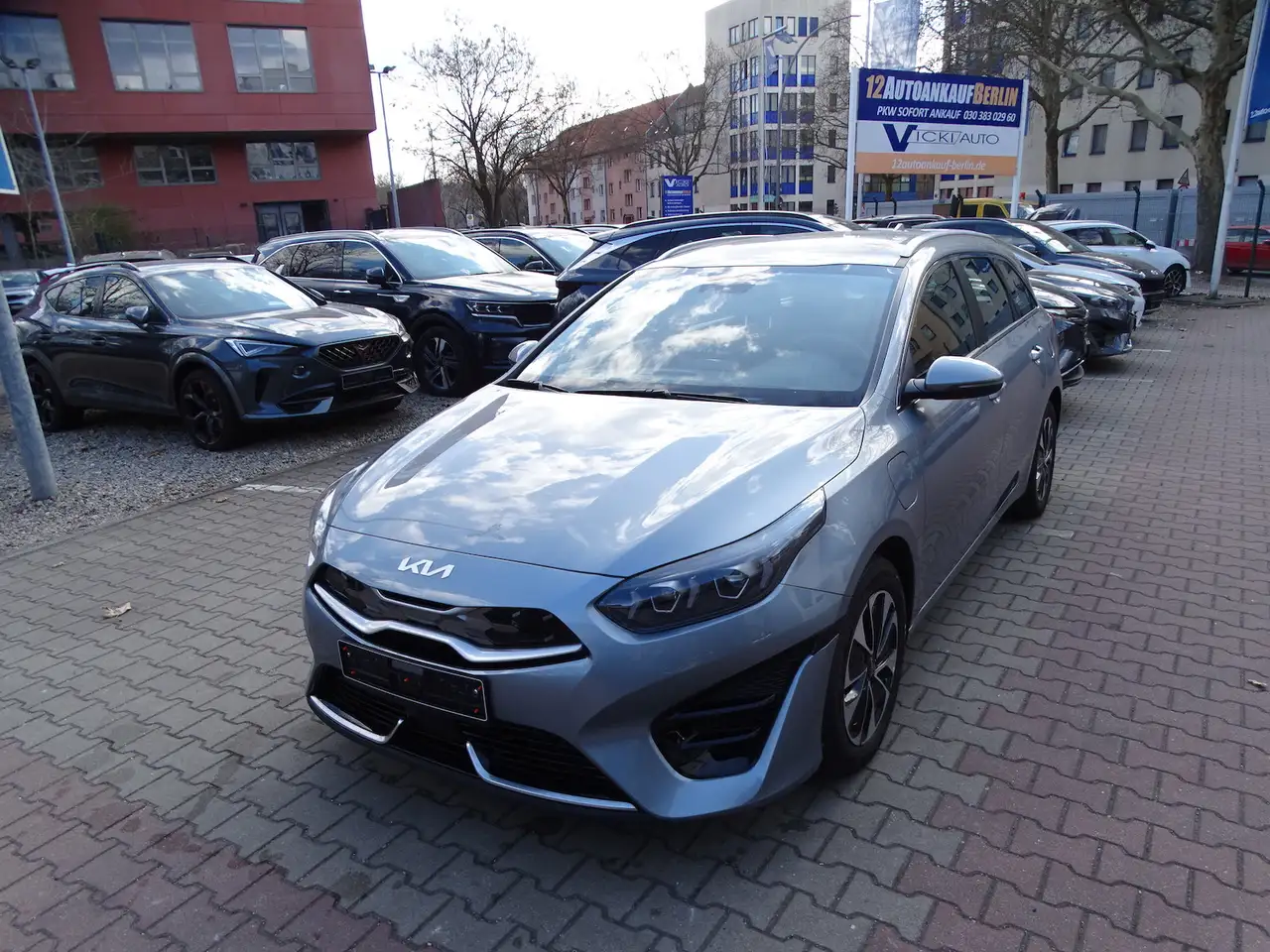 Kia Ceed SW / cee'd SW ceed Sportswagon 1.6 Plug-in Hybrid Vision Autom. — миниатюра 1