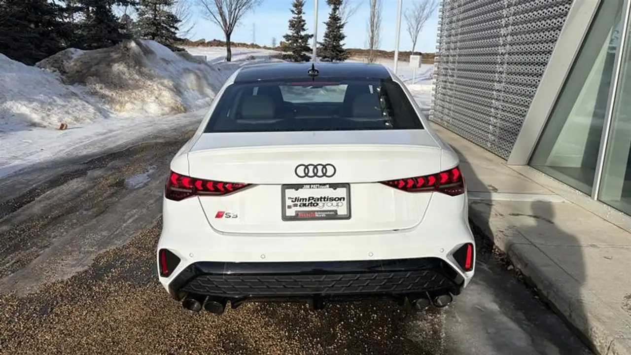 Audi S3 снимка Audi S3