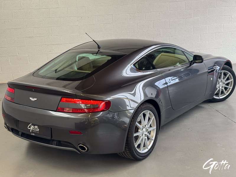 Photo du véhicule Aston Martin Vantage