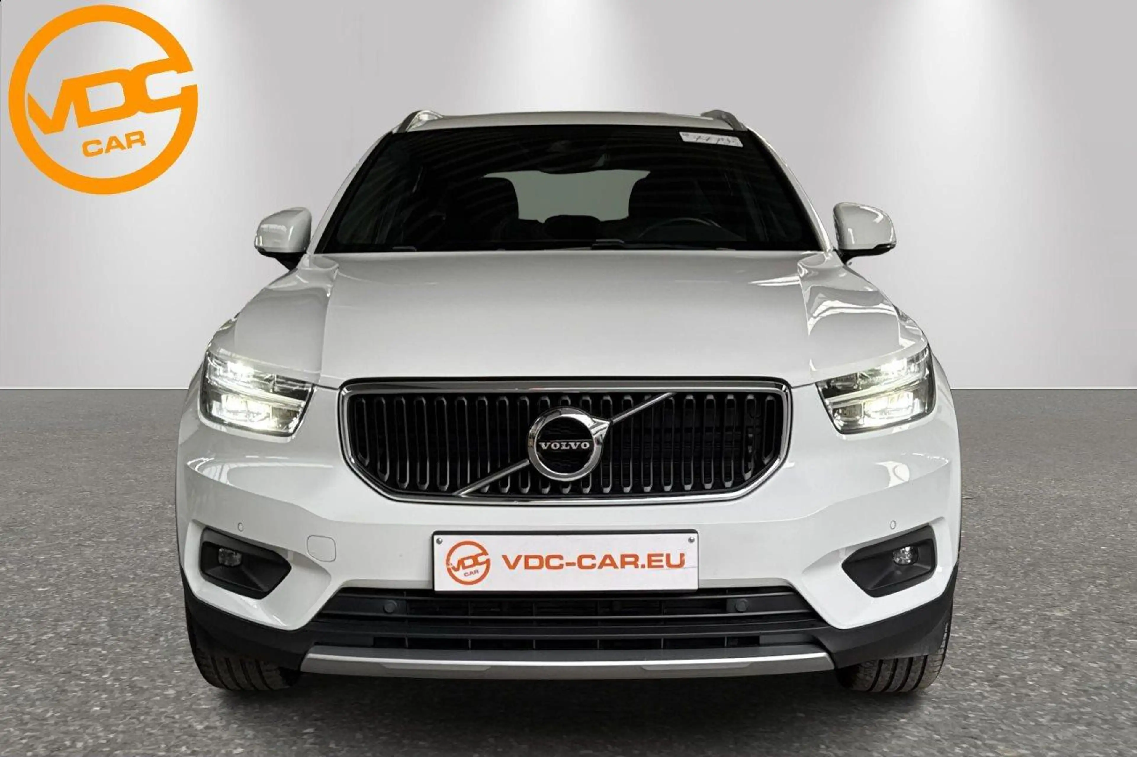 Volvo XC40 T2 — photo 5