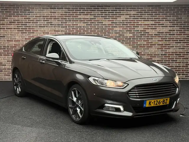 Ford Mondeo view 30