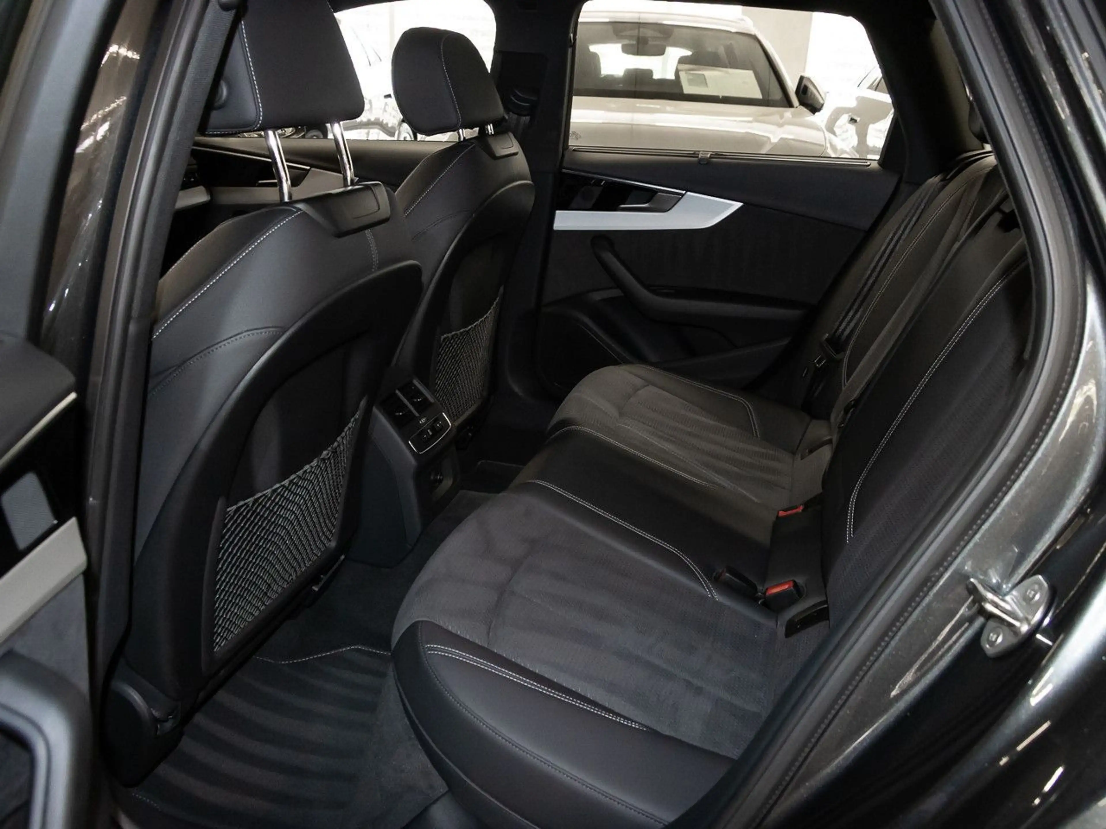 Audi S4 TDI quattro Kamera ACC Standheizung LED — photo 11