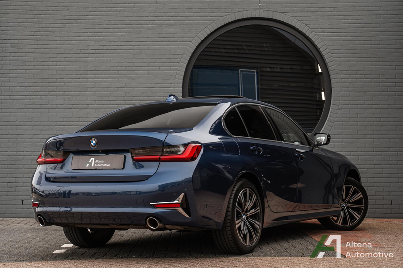 BMW 320 3-serie 320i xDrive High Executive Luxury line, tr — photo 2