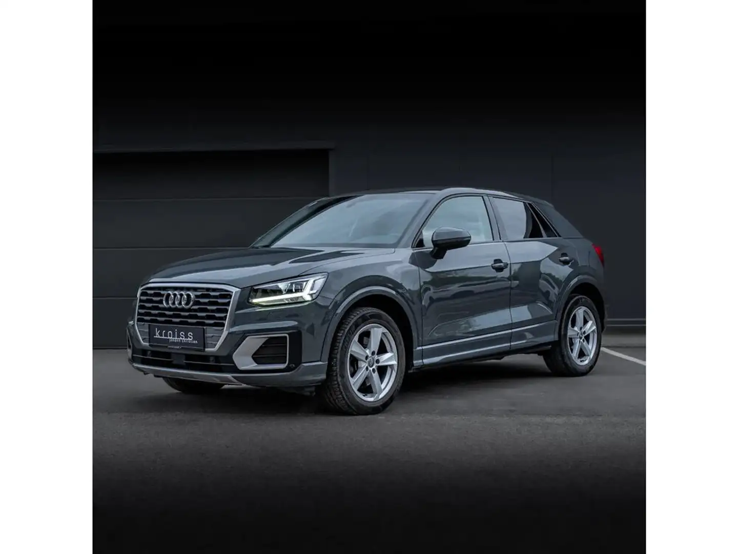 Audi Q2 sport Grau - 1