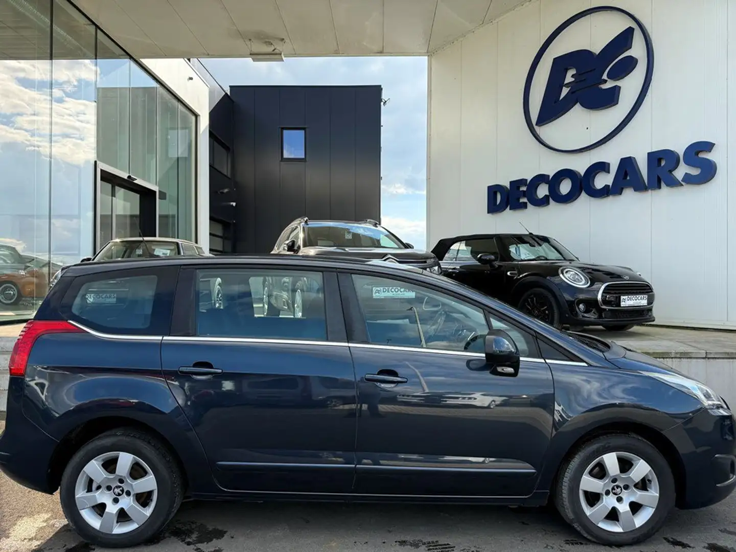 Peugeot 5008 ** 7 Zitplaatsen - 2