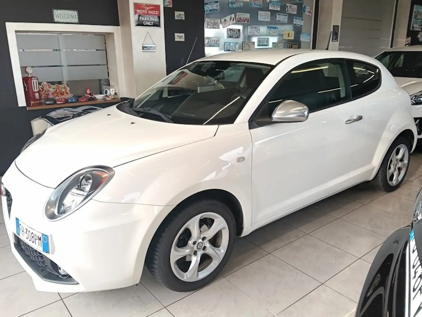 Alfa Romeo MiTo MiTo 2013 1.4 Distinctive 78cv E6 Blanc - 2