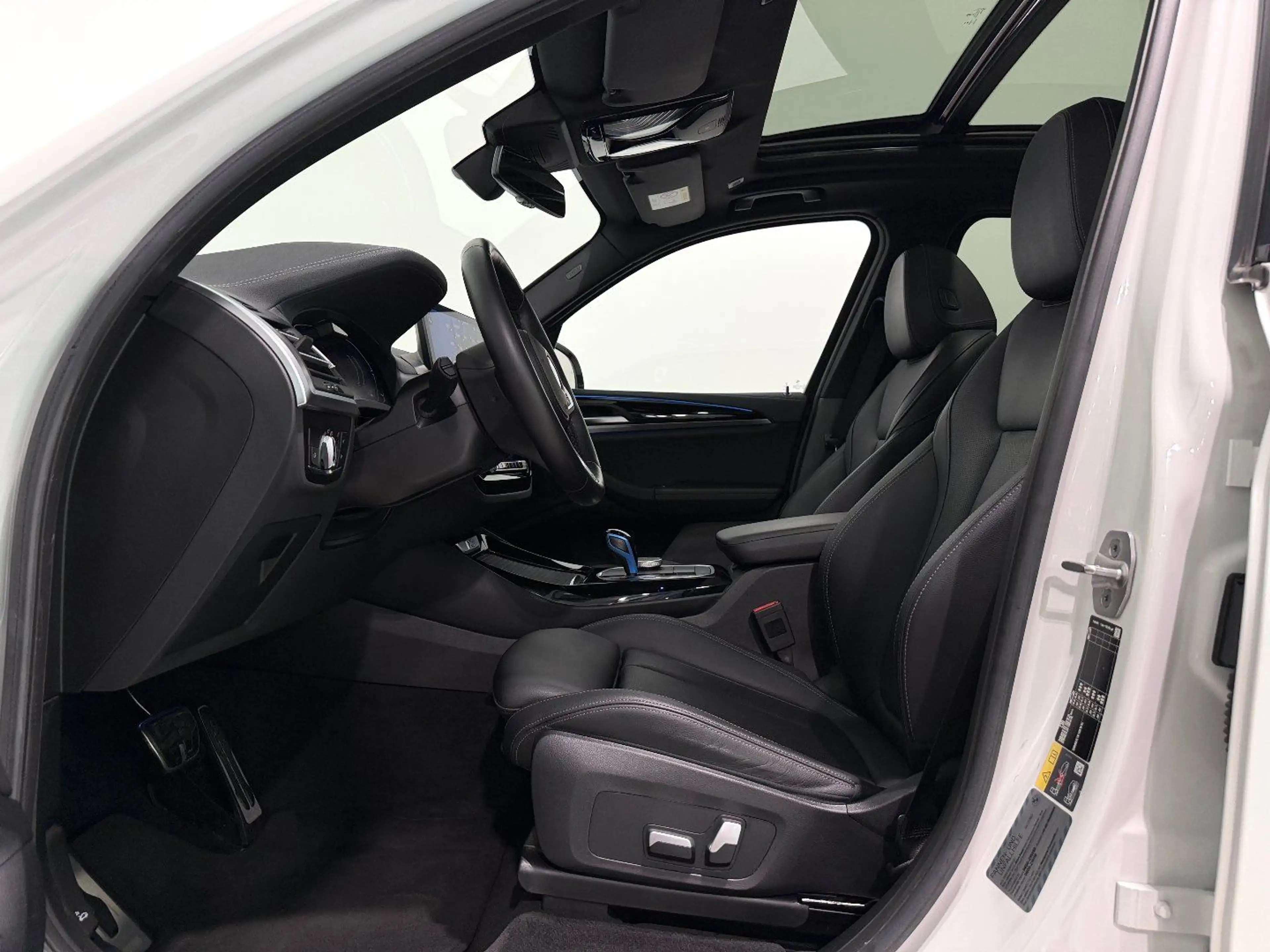 BMW iX3 LCI Inspiring/M-Sport/Panorama/ACC/Memory/Kamera — photo 8
