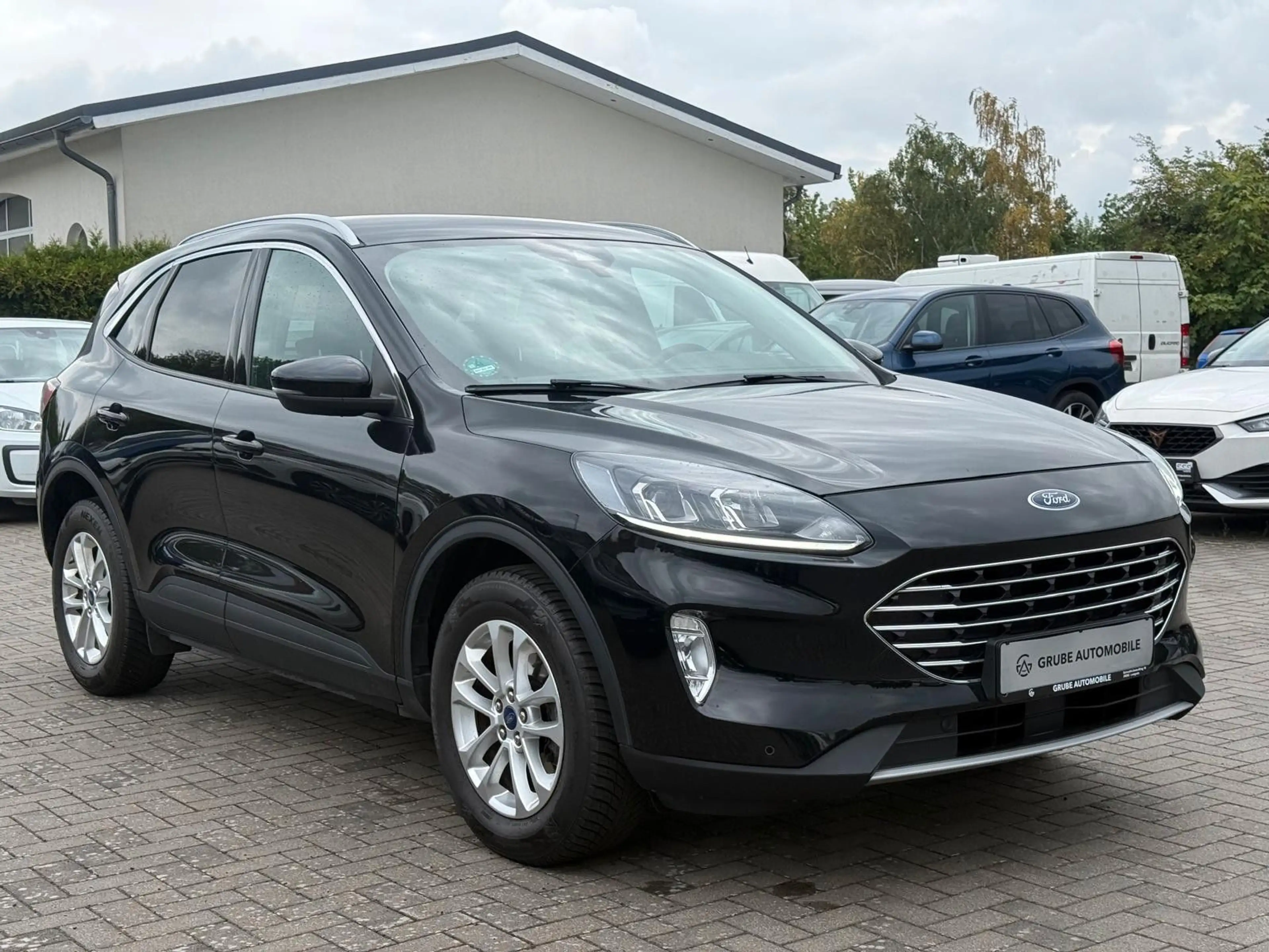 Ford Kuga DIGITAL*LED*NAV*SHZ*ACC*CAM* — photo 5