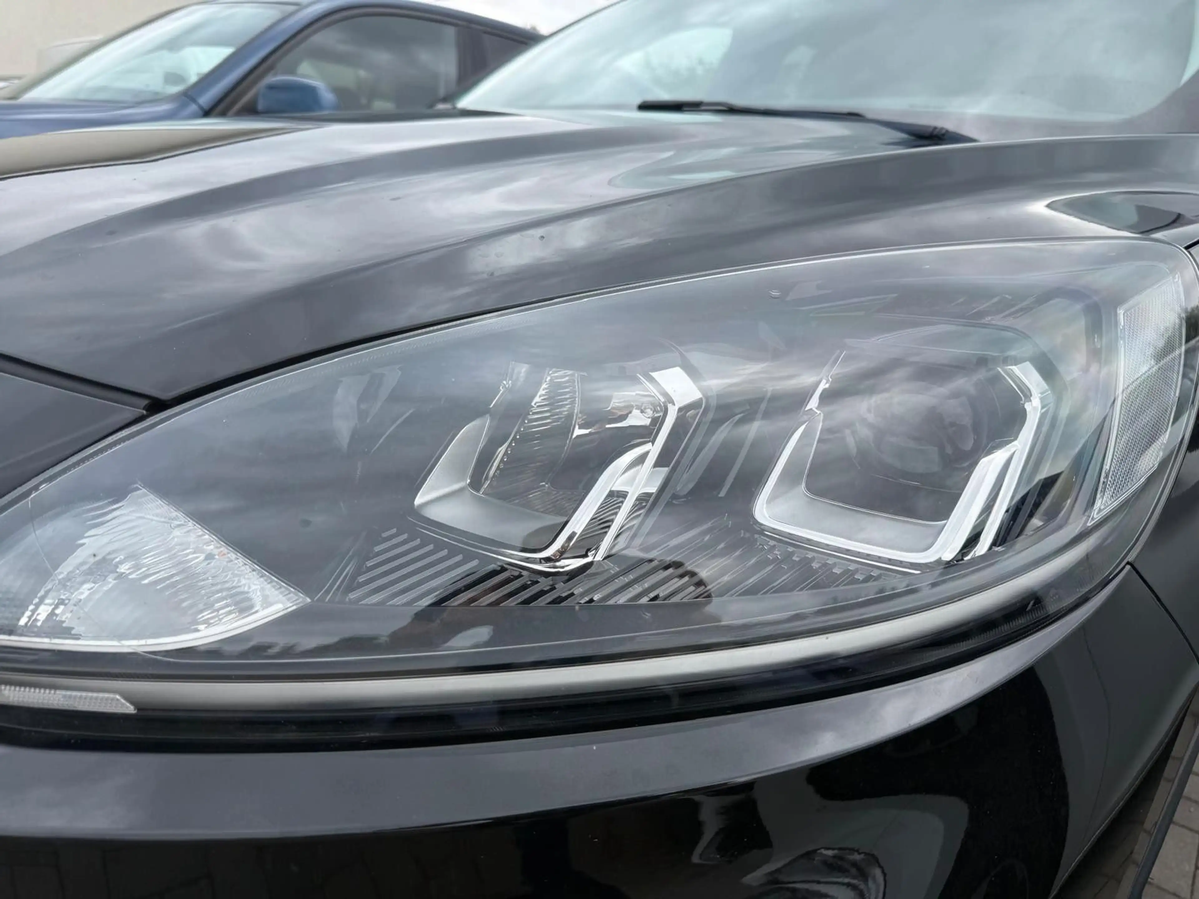 Ford Kuga DIGITAL*LED*NAV*SHZ*ACC*CAM* — photo 6