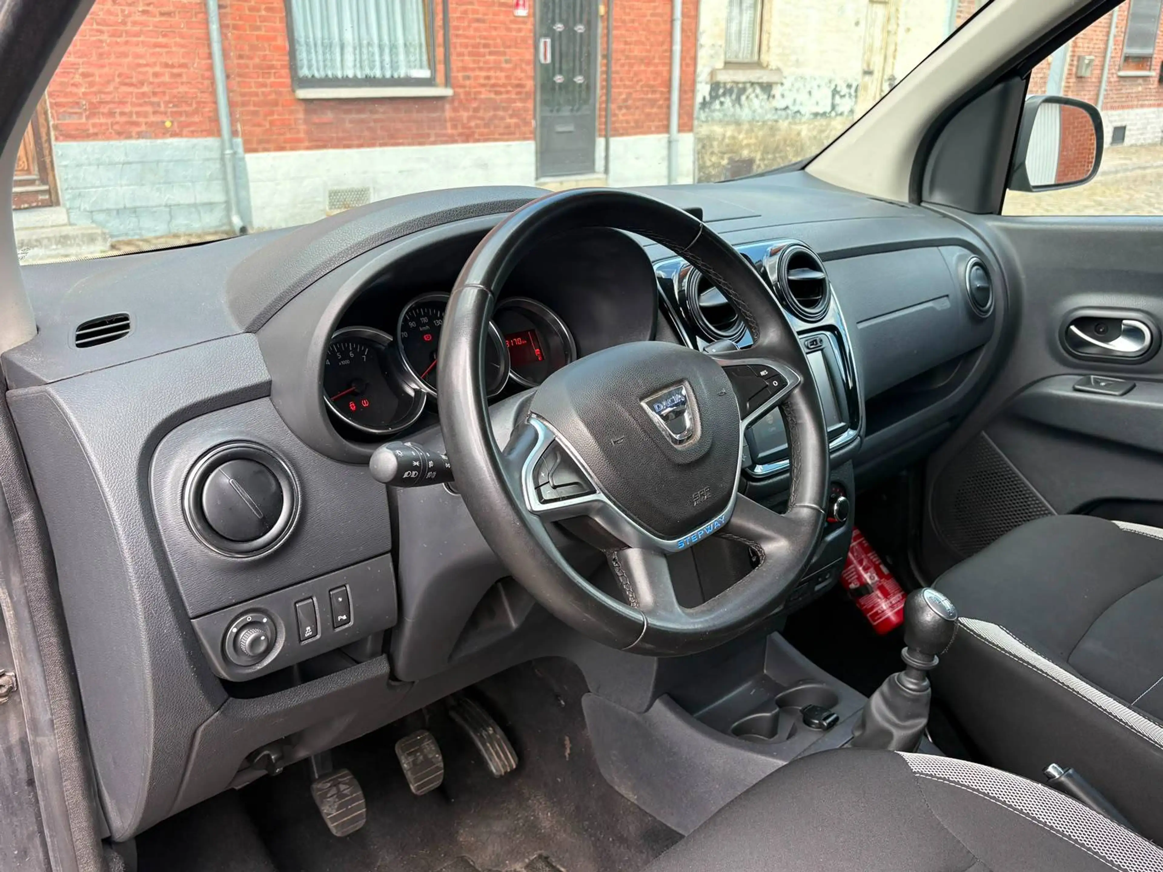 Dacia Lodgy 1.5 dCi Clim GPS Camera Nouvelle courroie Euro 6d — photo 9