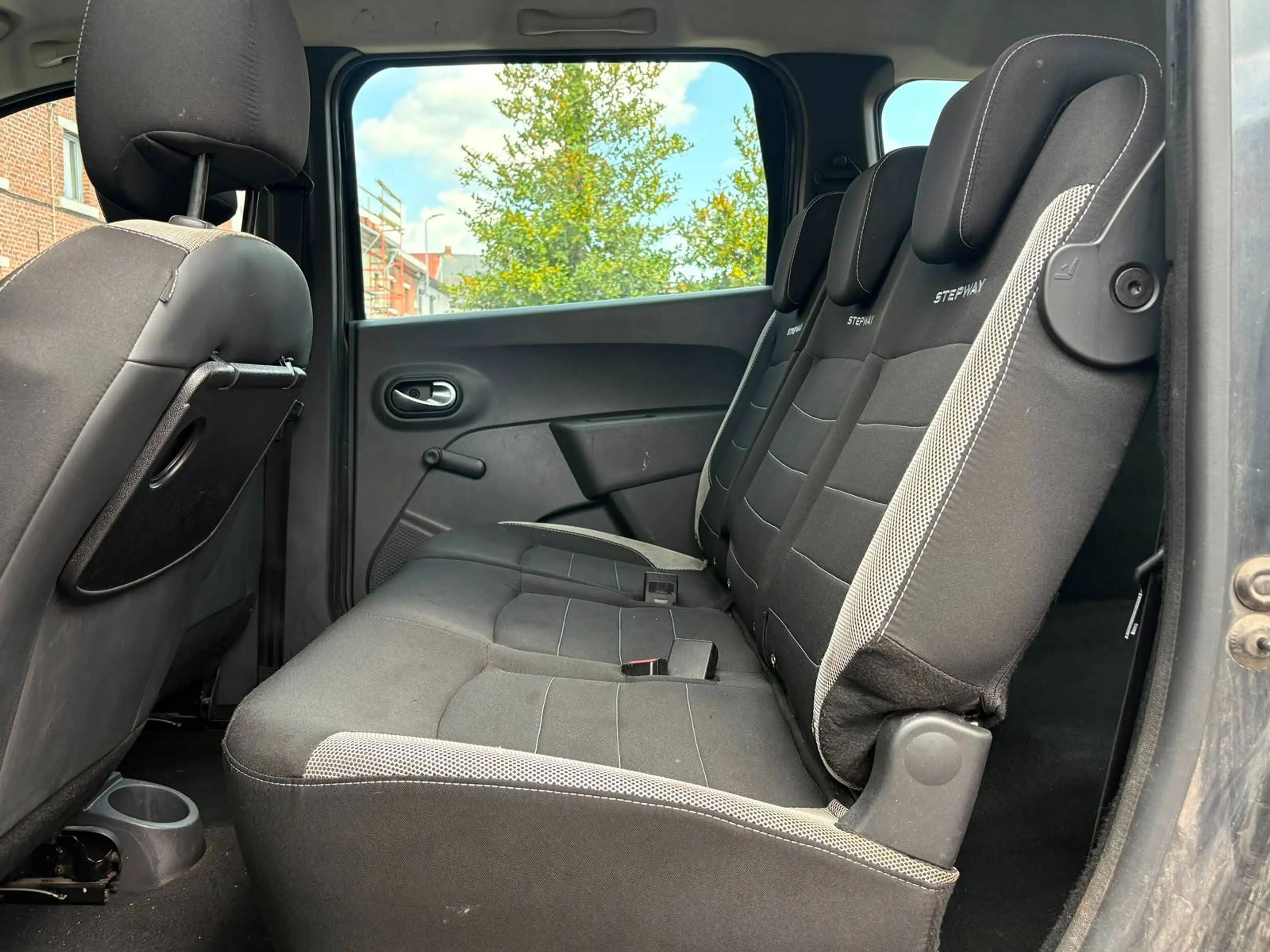 Dacia Lodgy 1.5 dCi Clim GPS Camera Nouvelle courroie Euro 6d — photo 8