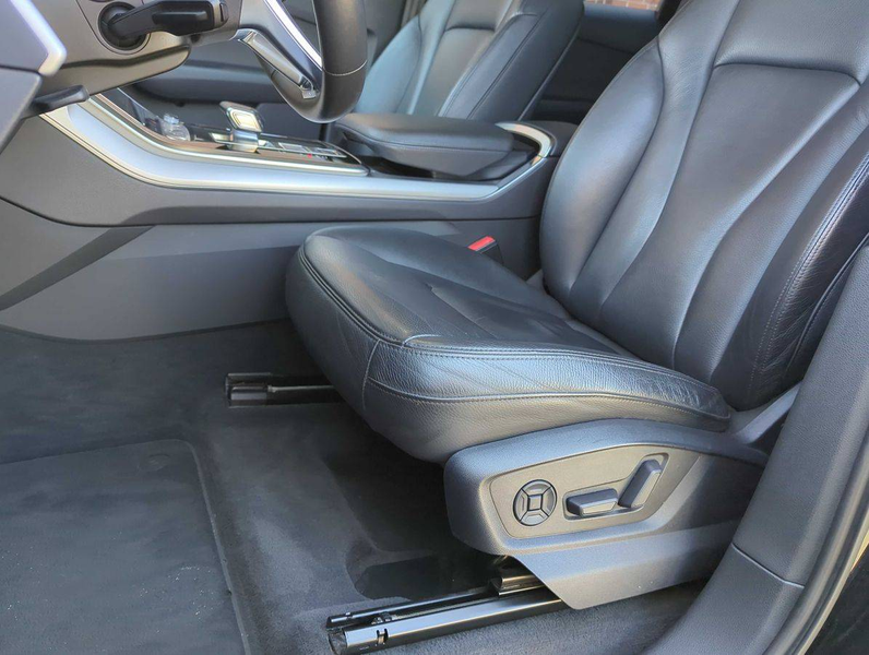 Audi Q7 50 TDI quattro basis — photo 13