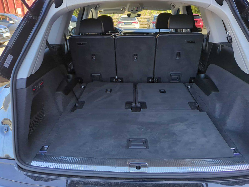 Audi Q7 50 TDI quattro basis — photo 6