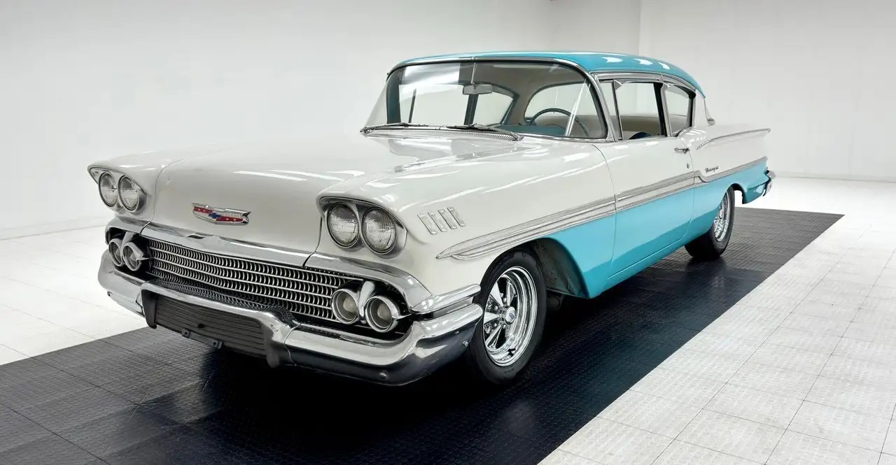 Chevrolet 2 Door Sedan, foto 1