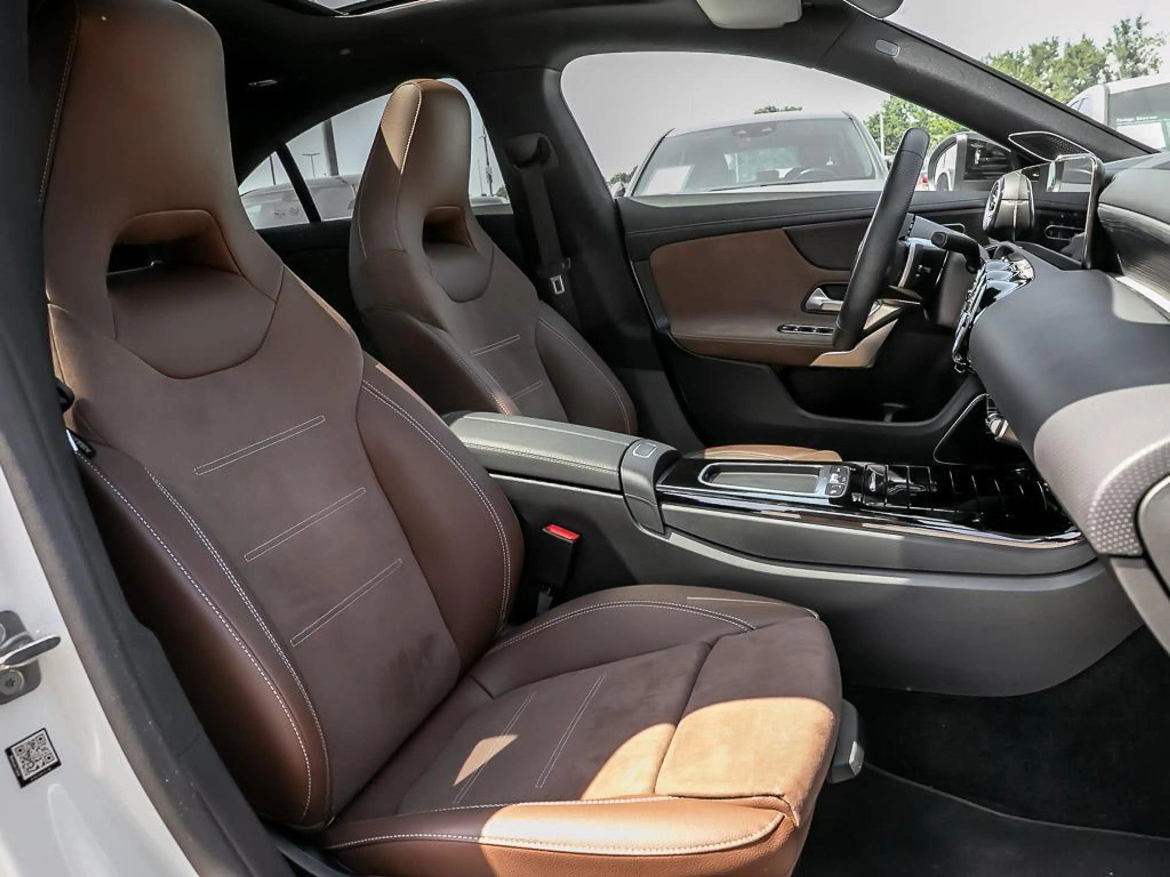 Mercedes-Benz CLA 220 d AMG Premium PLUS Night Sitzhzg. Distr. — photo 5