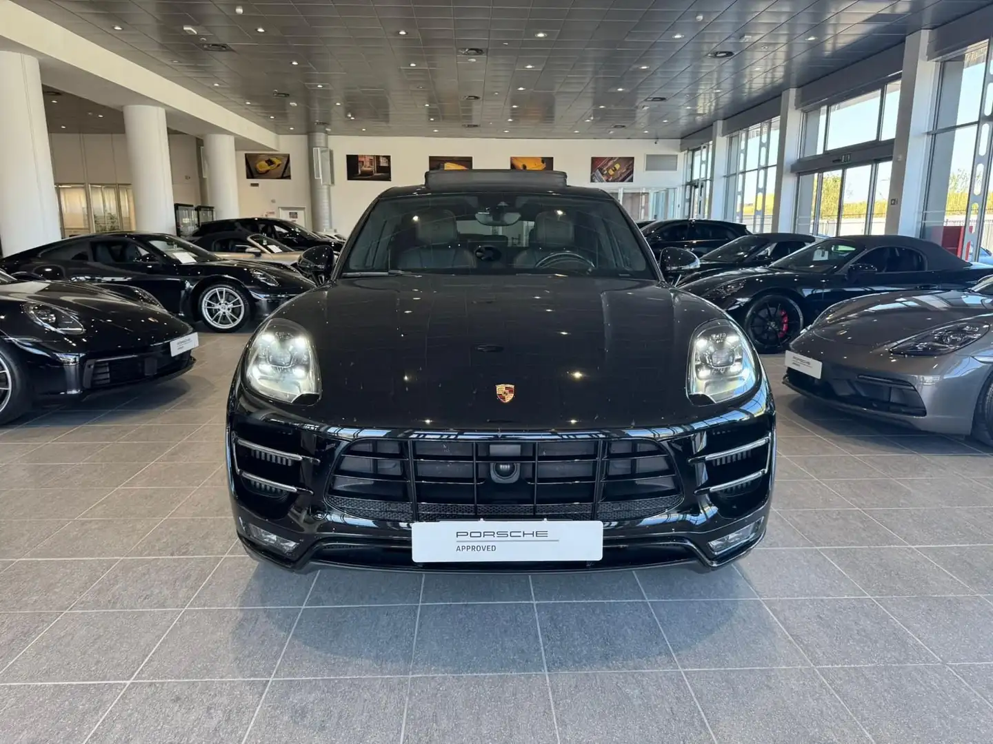 Porsche Macan Turbo Performance Package 440 cv PDK Negro - 2