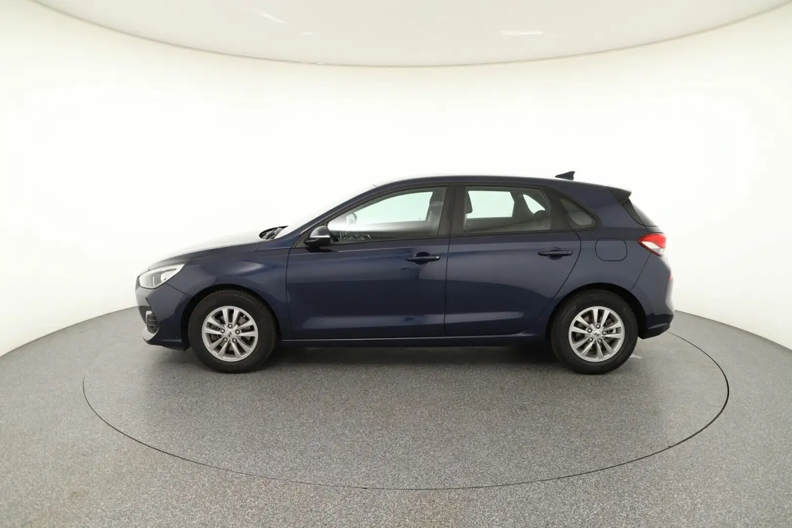 Hyundai i30 i30 1.4 Select NAVI+RFK+SHZ+TEMP+SPUR+ Navi/Klima Blau - 2