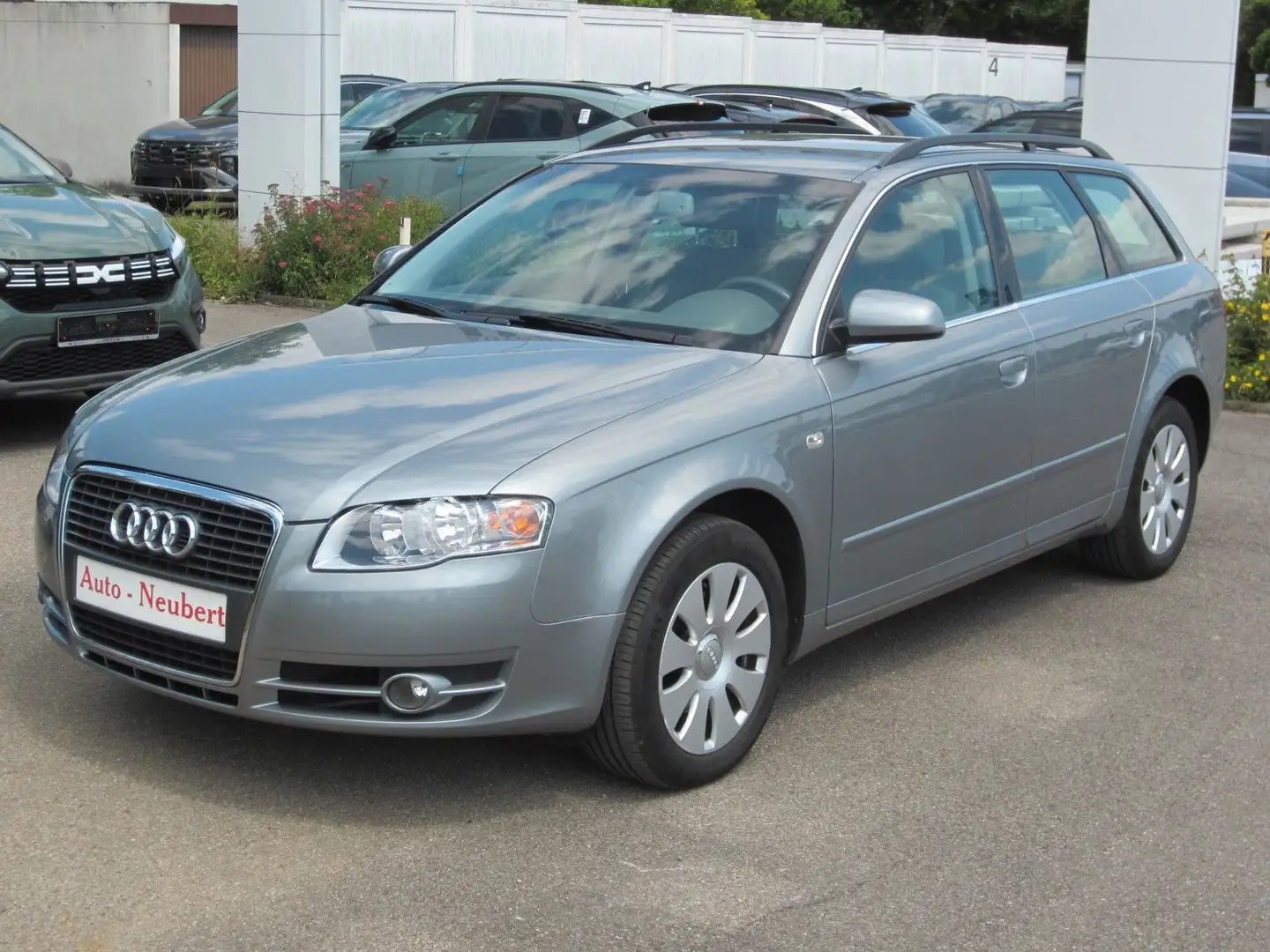 Audi A4 Avant 2.0 TDI Grey - 2