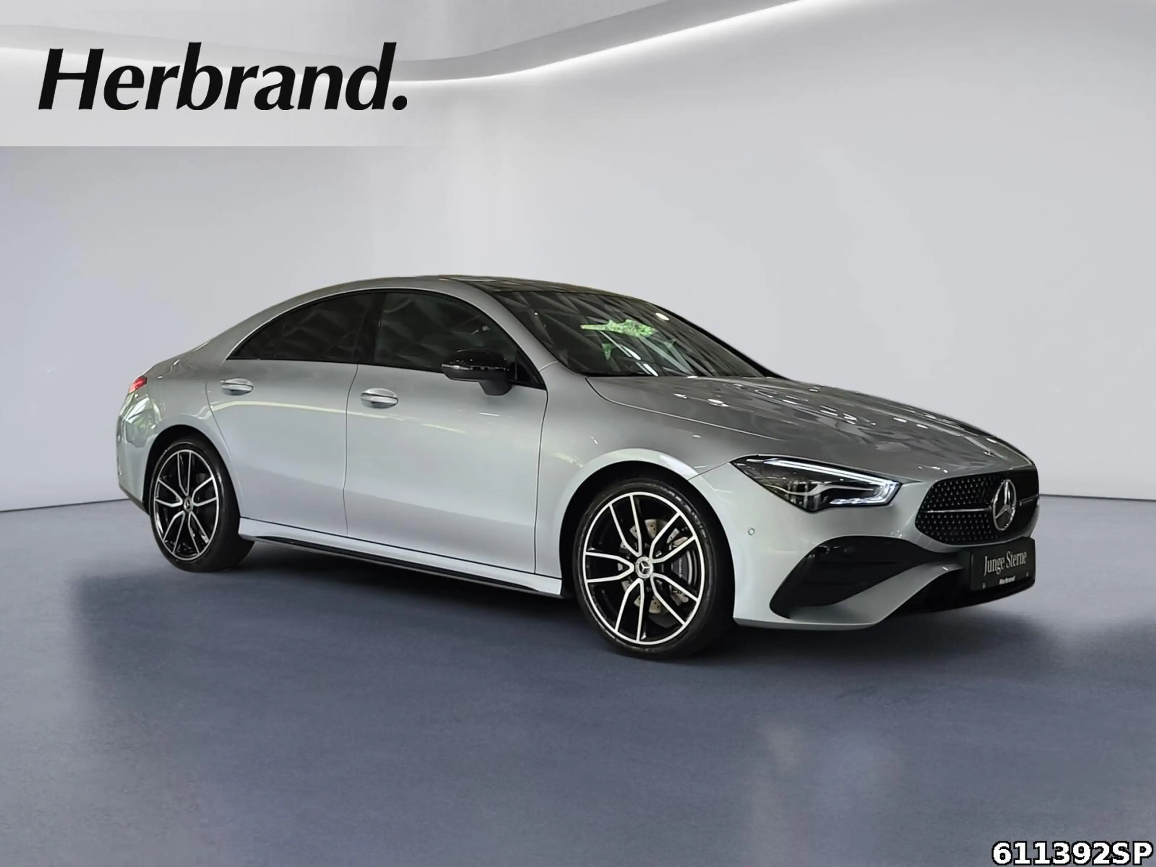 Mercedes-Benz CLA 200 AMG NIGHT PANO KAMERA DISTRONIC LED — photo 2