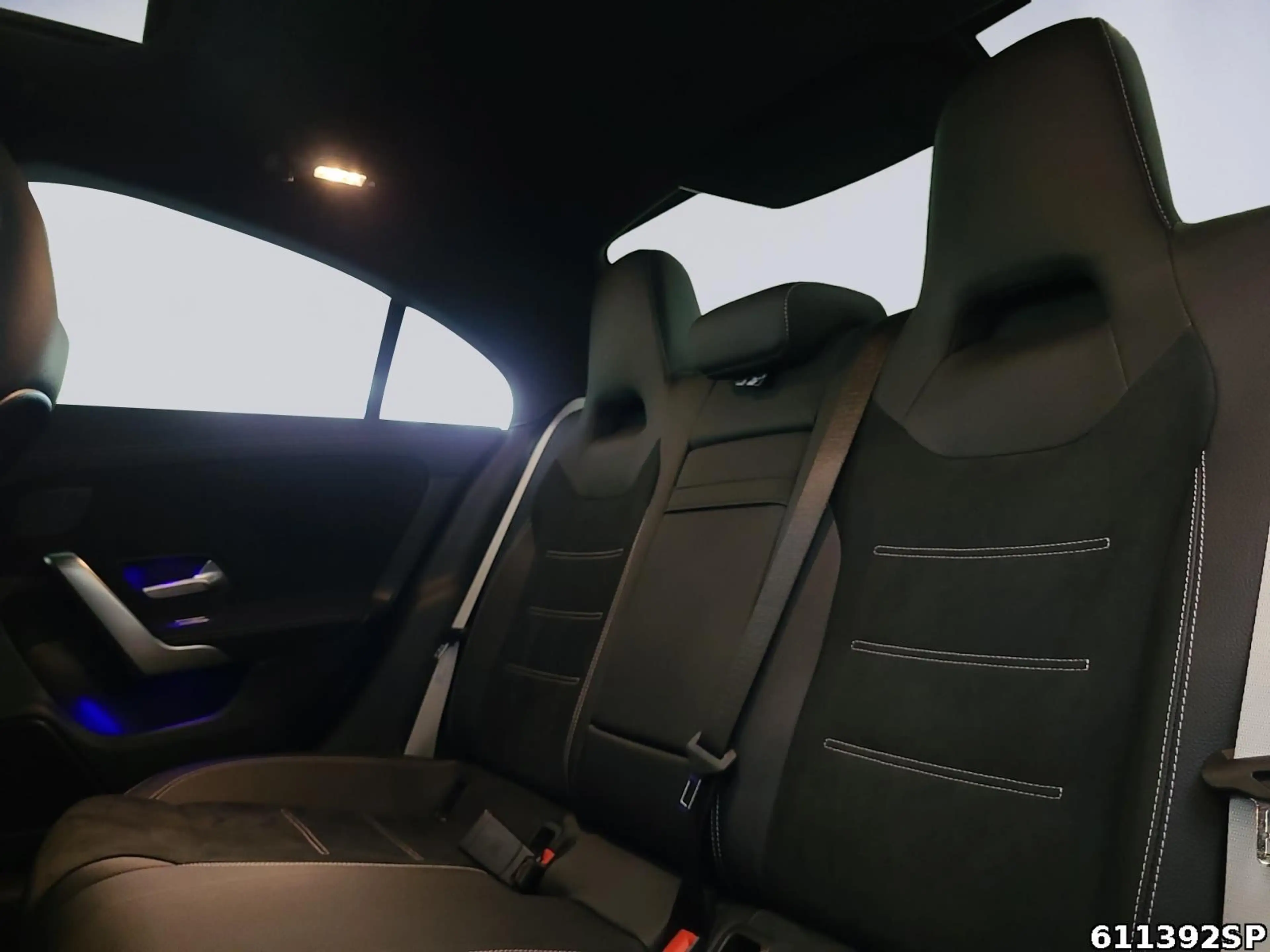 Mercedes-Benz CLA 200 AMG NIGHT PANO KAMERA DISTRONIC LED — photo 11