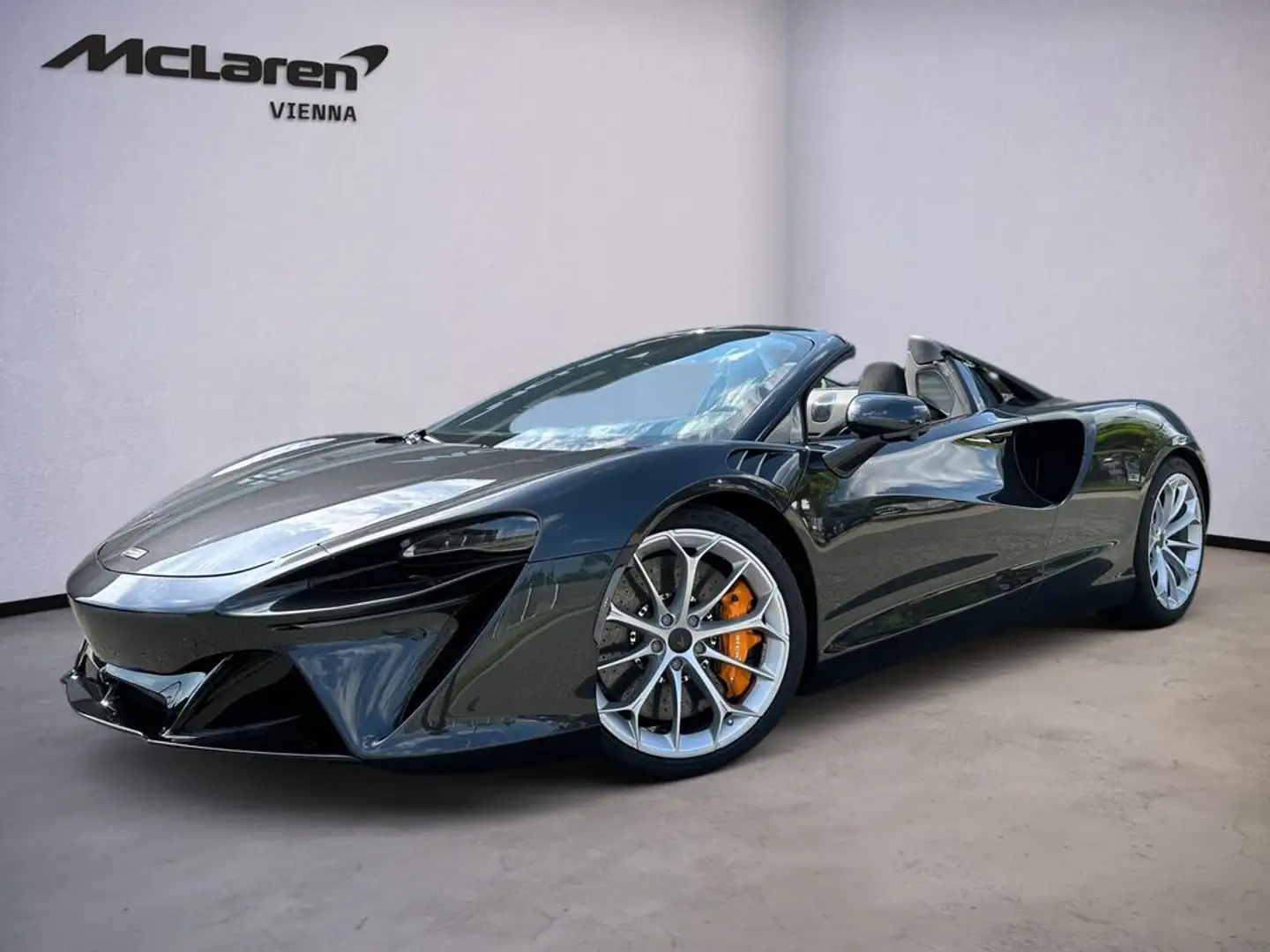 McLaren Artura Artura Spider / Plateaux / Tec Pack / B&W Grau - 1