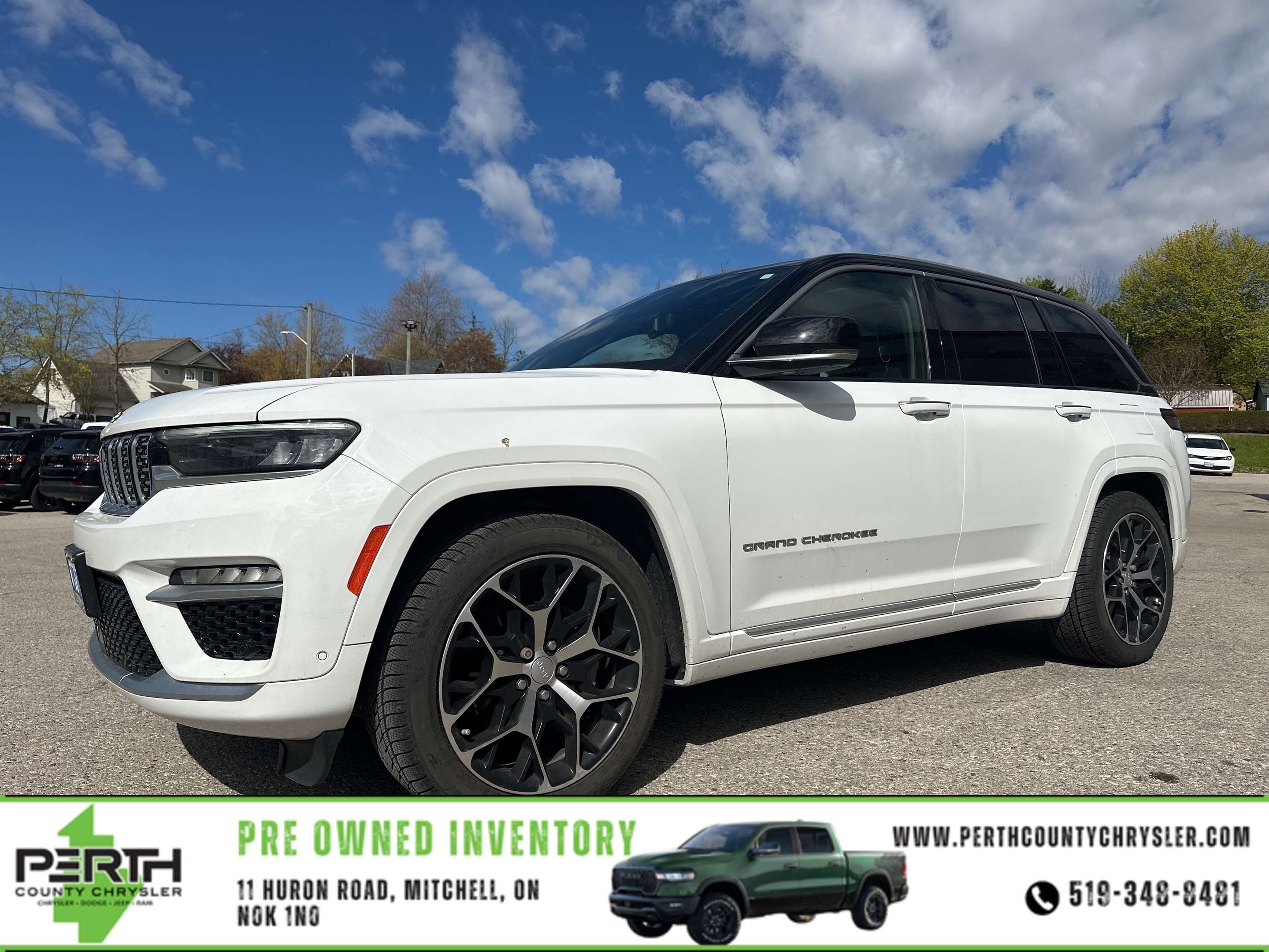 White 2023 Jeep Grand Cherokee Summit 4WD SUV / Crossover Four-Wheel Drive 8-Speed Automatic