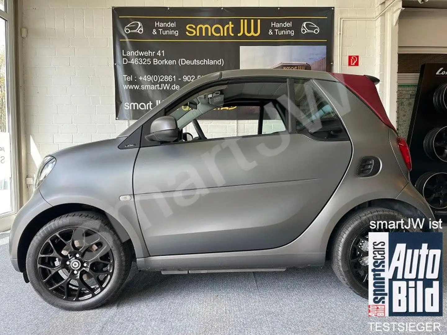 smart forTwo Cabrio 122 PS 185 Km/h Leder Navi Kamera JBL DAB Grau - 1