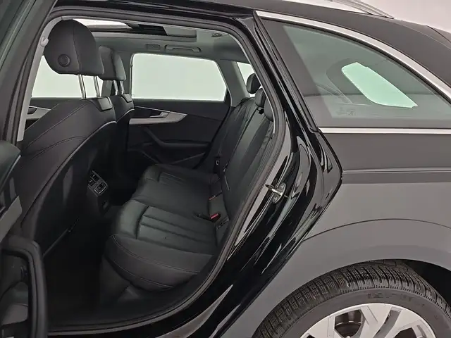 Audi A4 Allroad view 10