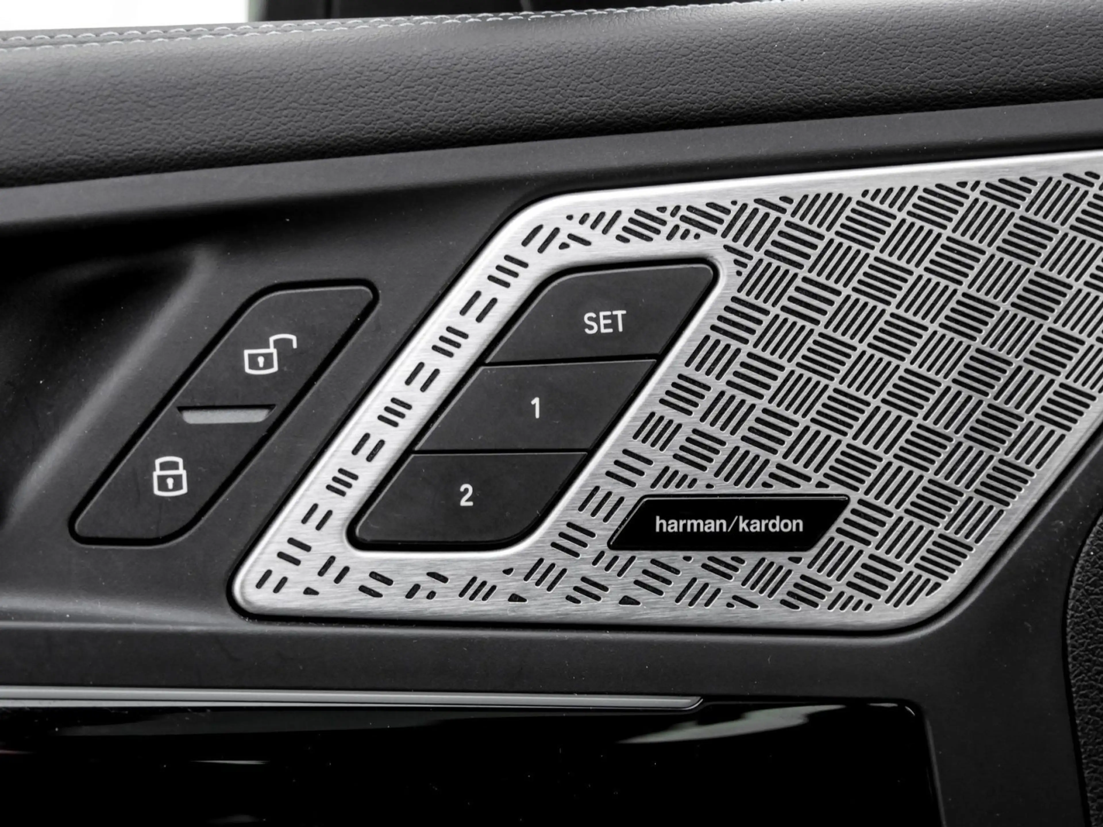 BMW 223 i M Sport HUD PANO ACC RFK LED — photo 12