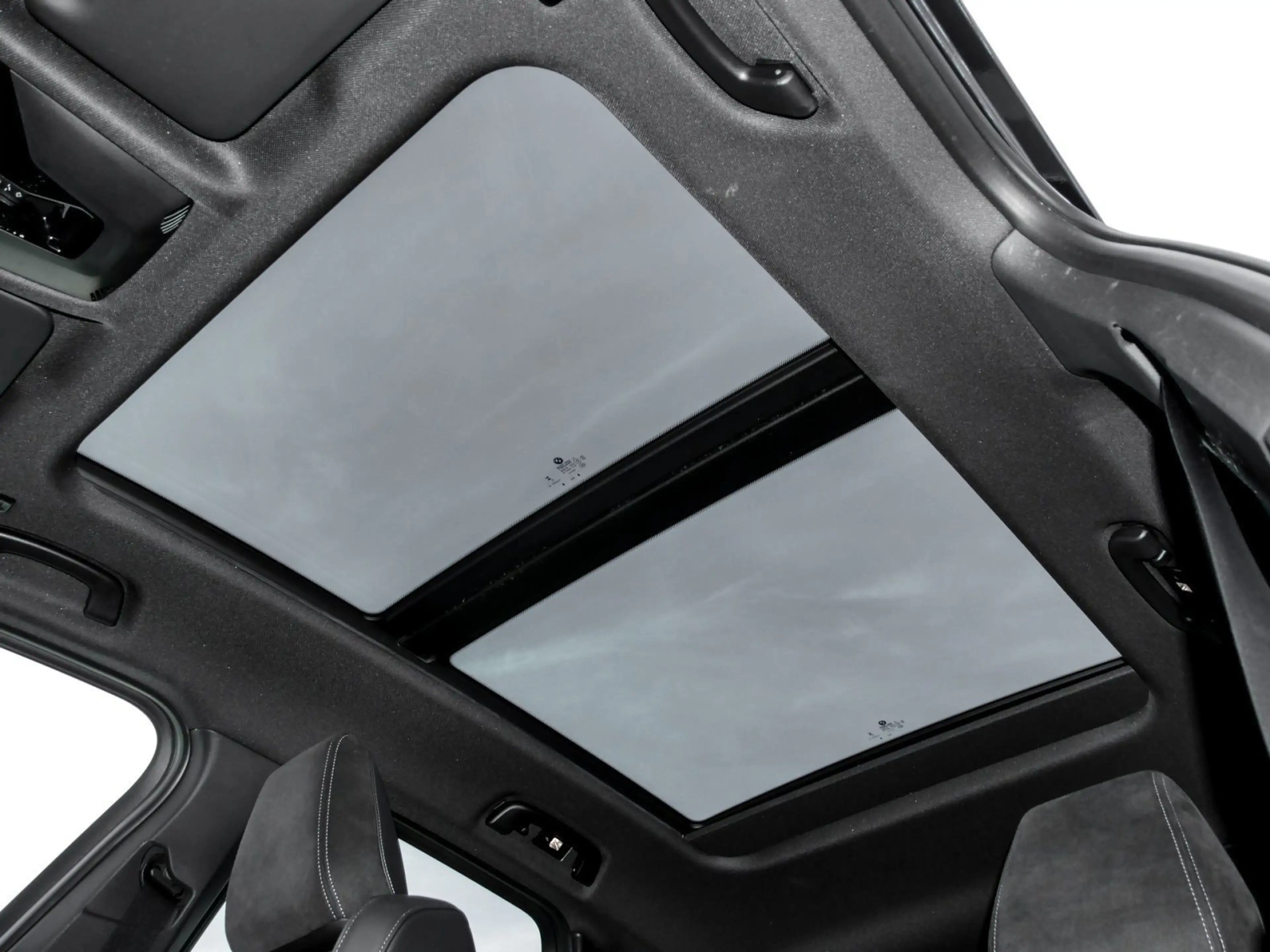 BMW 223 i M Sport HUD PANO ACC RFK LED — photo 11