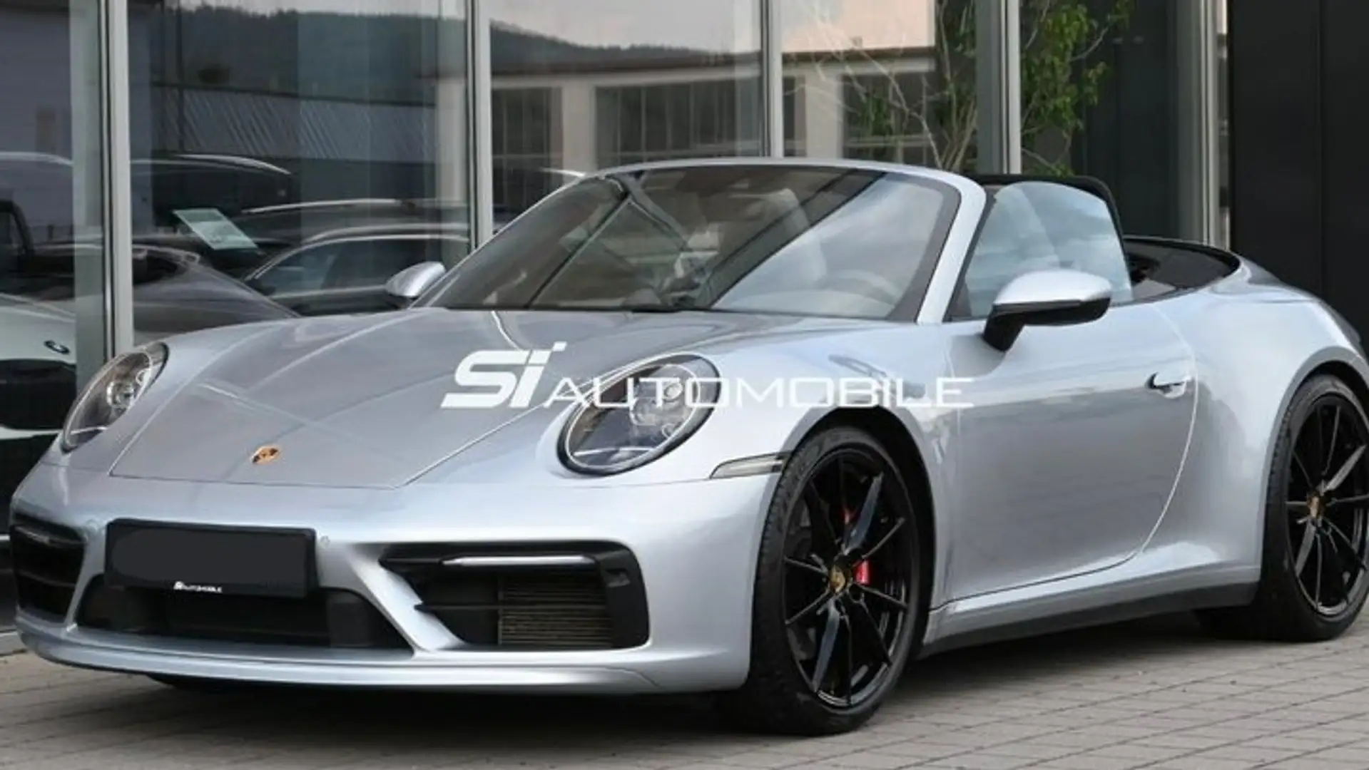 Porsche 992 Carrera 4S Cabriolet Plateado - 2