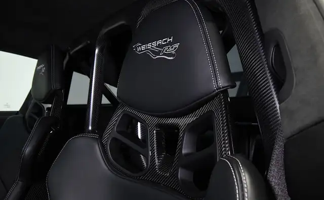 Porsche 911 view 13