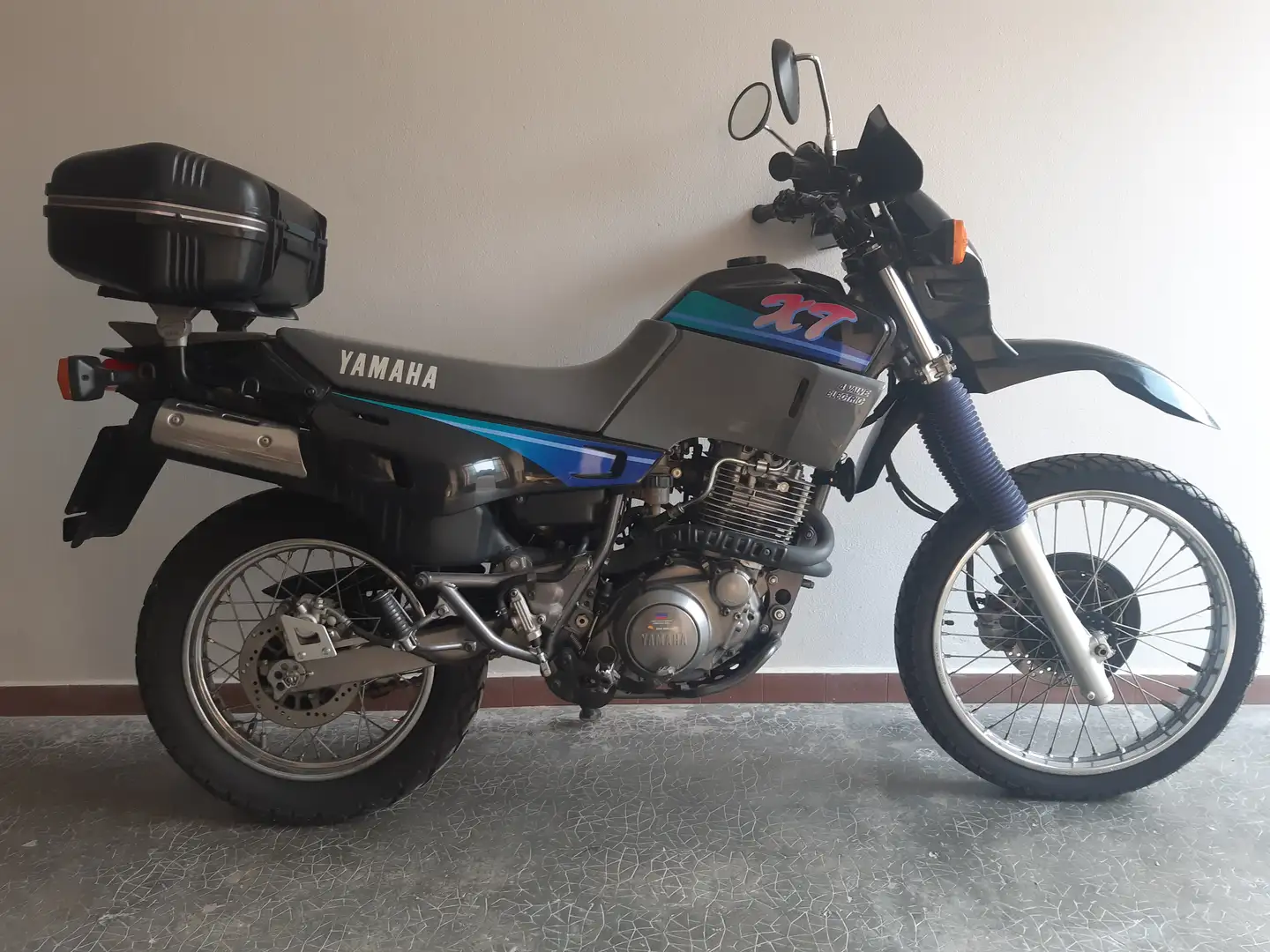 Yamaha XT 600 E Noir - 2