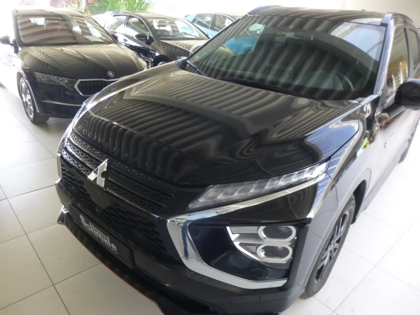 Mitsubishi Eclipse Cross Intro Edition Hybrid 4WD 2.4 MIVEC PHEV EU6d Černá - 1