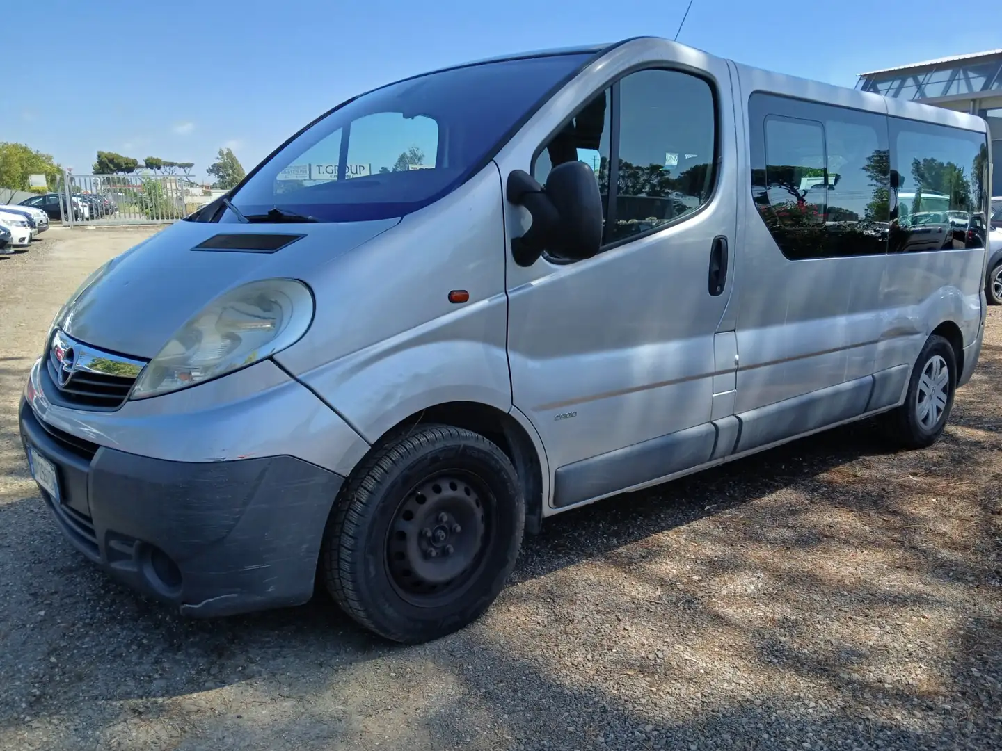 Opel Vivaro 29 1.6 BiTurbo 145CV S&S EcoFLEX PL-TN Combi srebrna - 1