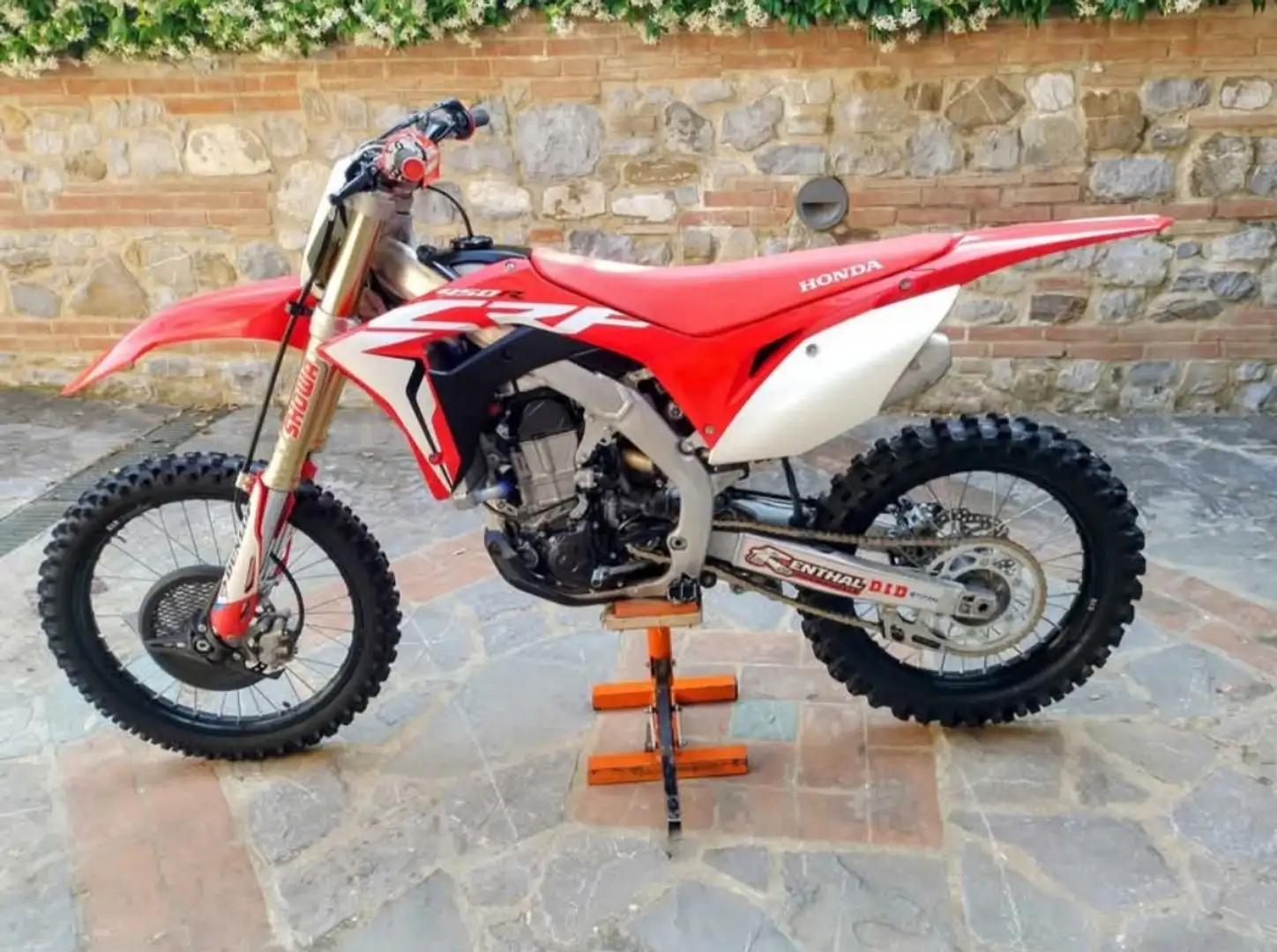 Honda CRF 450 Červená - 2