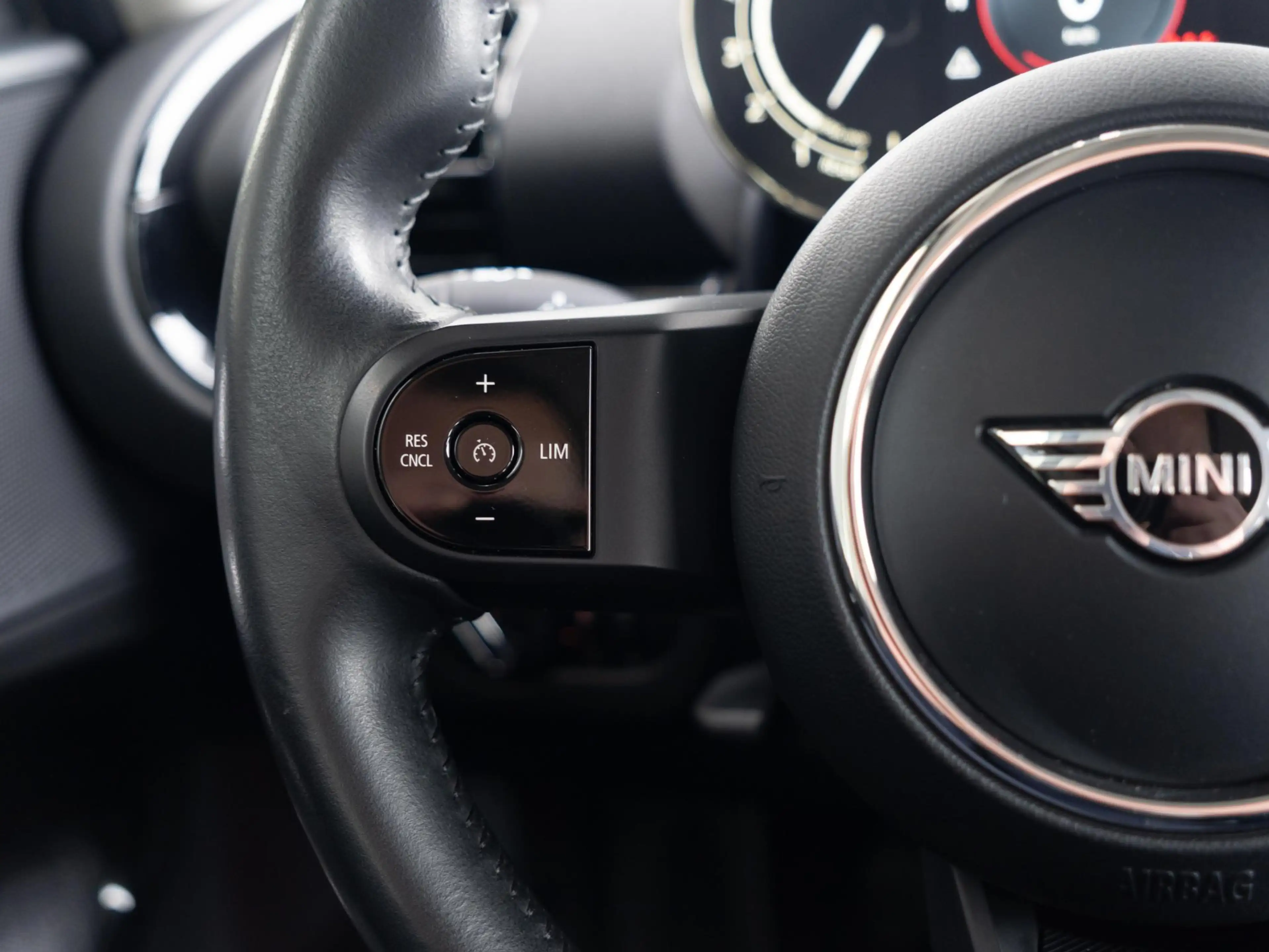 MINI One Clubman Classic + Business Edition + Apple Carplay — photo 14