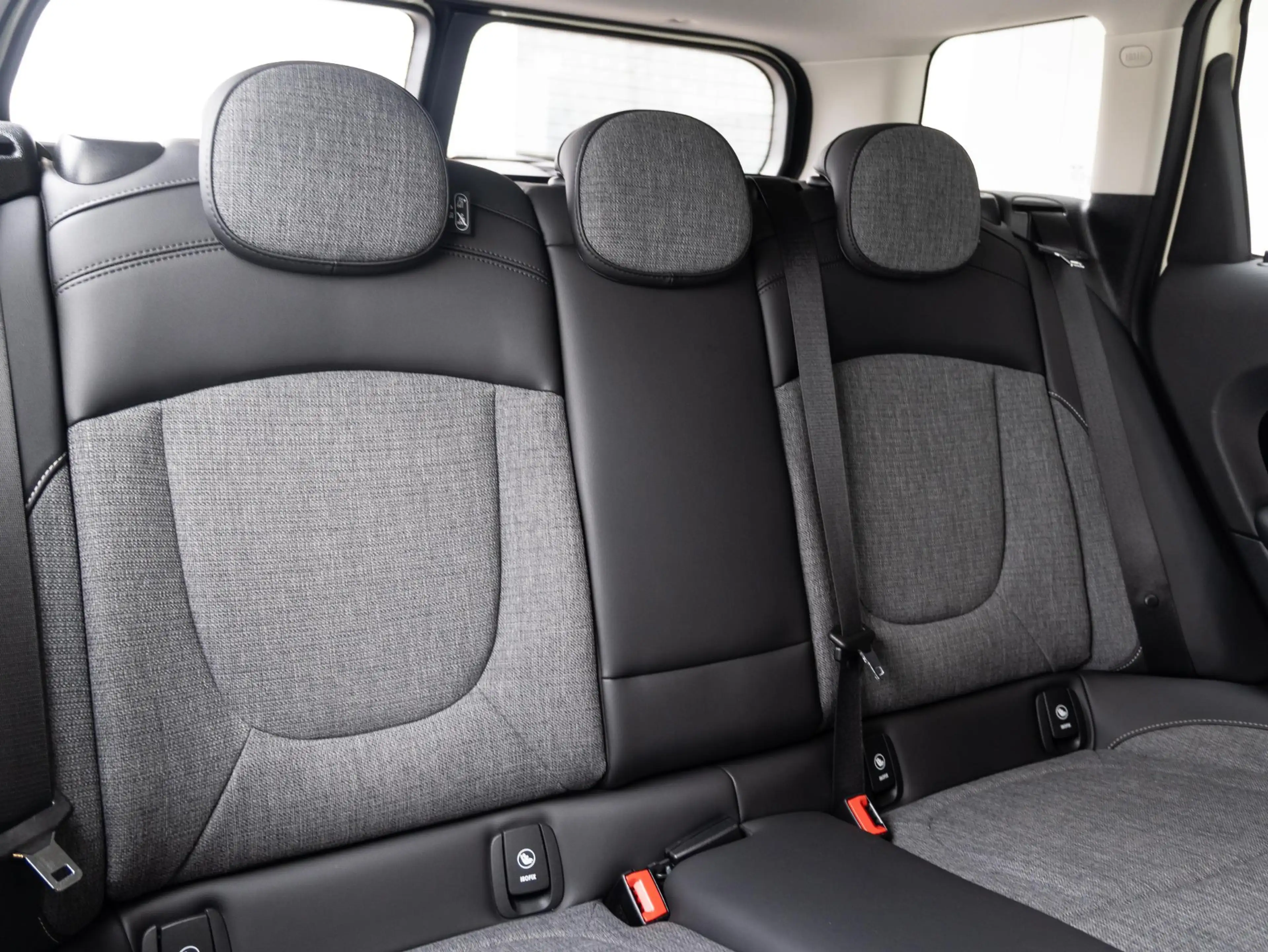 MINI One Clubman Classic + Business Edition + Apple Carplay — photo 11