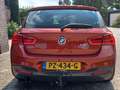BMW 118 High Exec M uitvoering, shadowline sunsetorange Orange - thumbnail 2