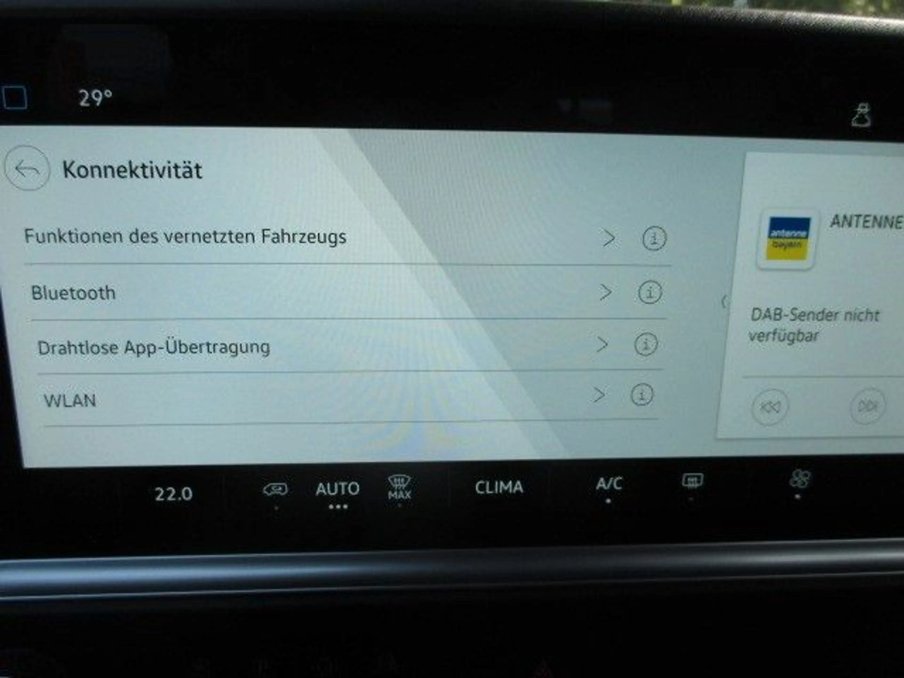 Volkswagen T7 Kombi LR 4Motion AHK+APP-Connect — photo 19