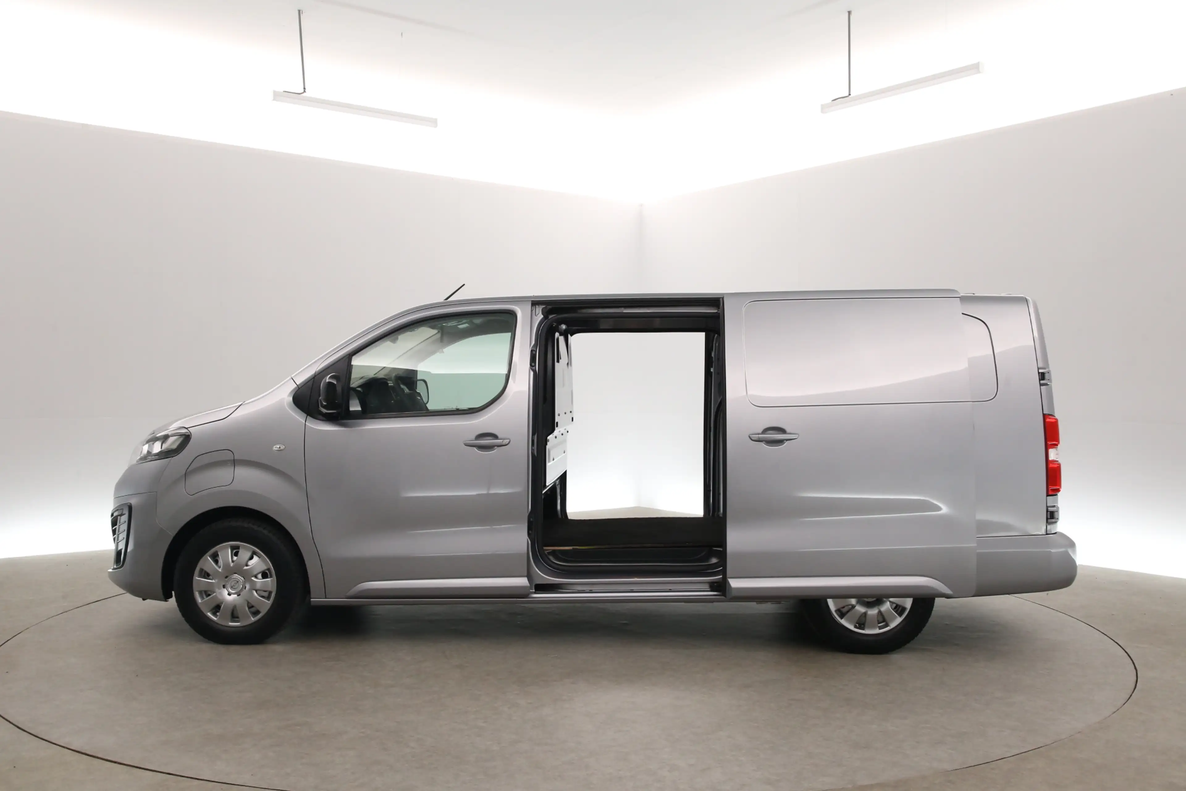 Peugeot e-Expert Opel Vivaro-e 75 kWh L3H1 | Snelladen | SOH 93% | — photo 4