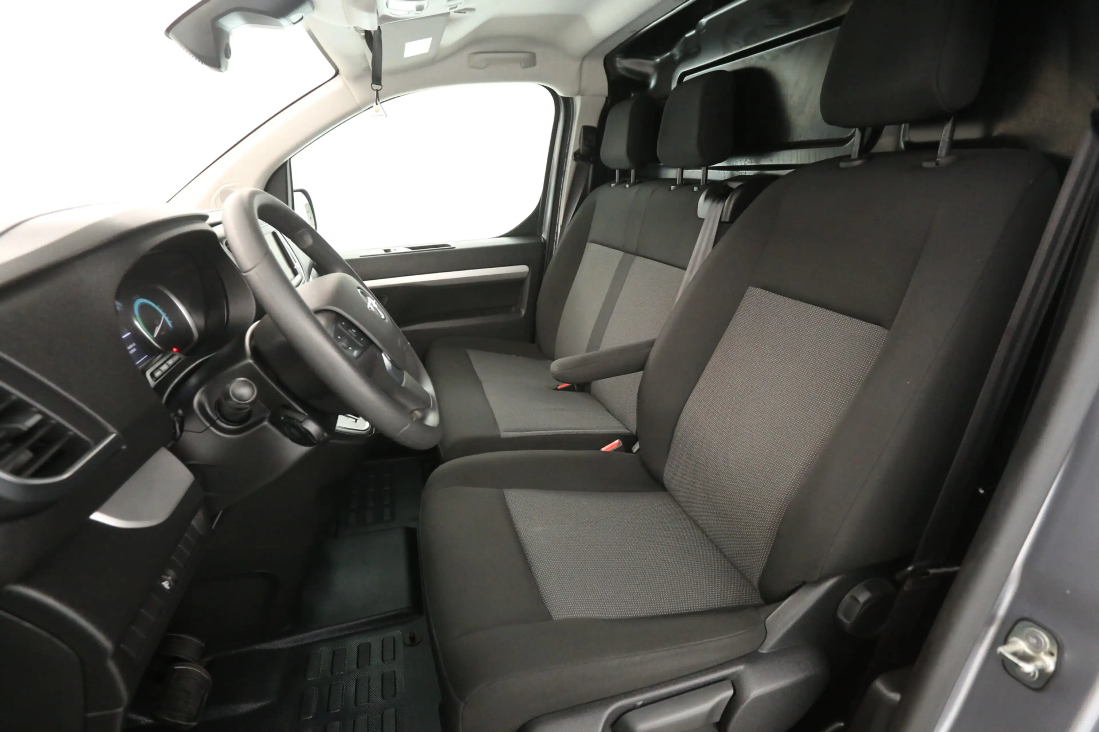 Peugeot e-Expert Opel Vivaro-e 75 kWh L3H1 | Snelladen | SOH 93% | — photo 12