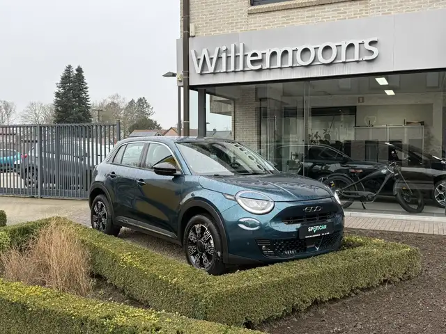 Fiat 600 1.2 Hybrid 136PK *Camera*Apple Carplay-Android ...